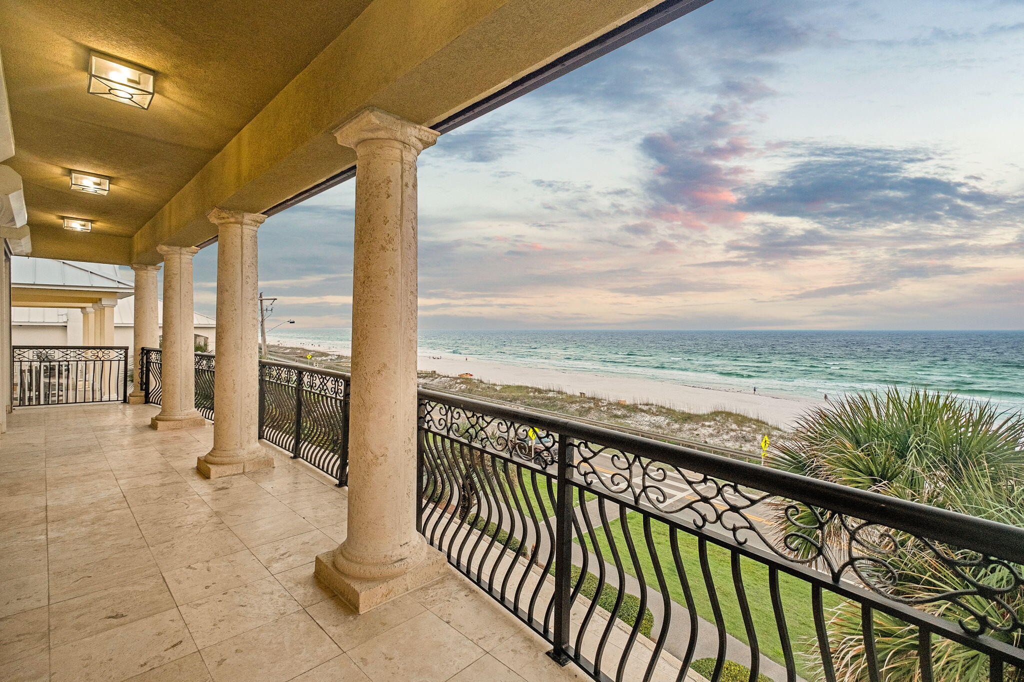 MARAVILLA SHORES - Residential