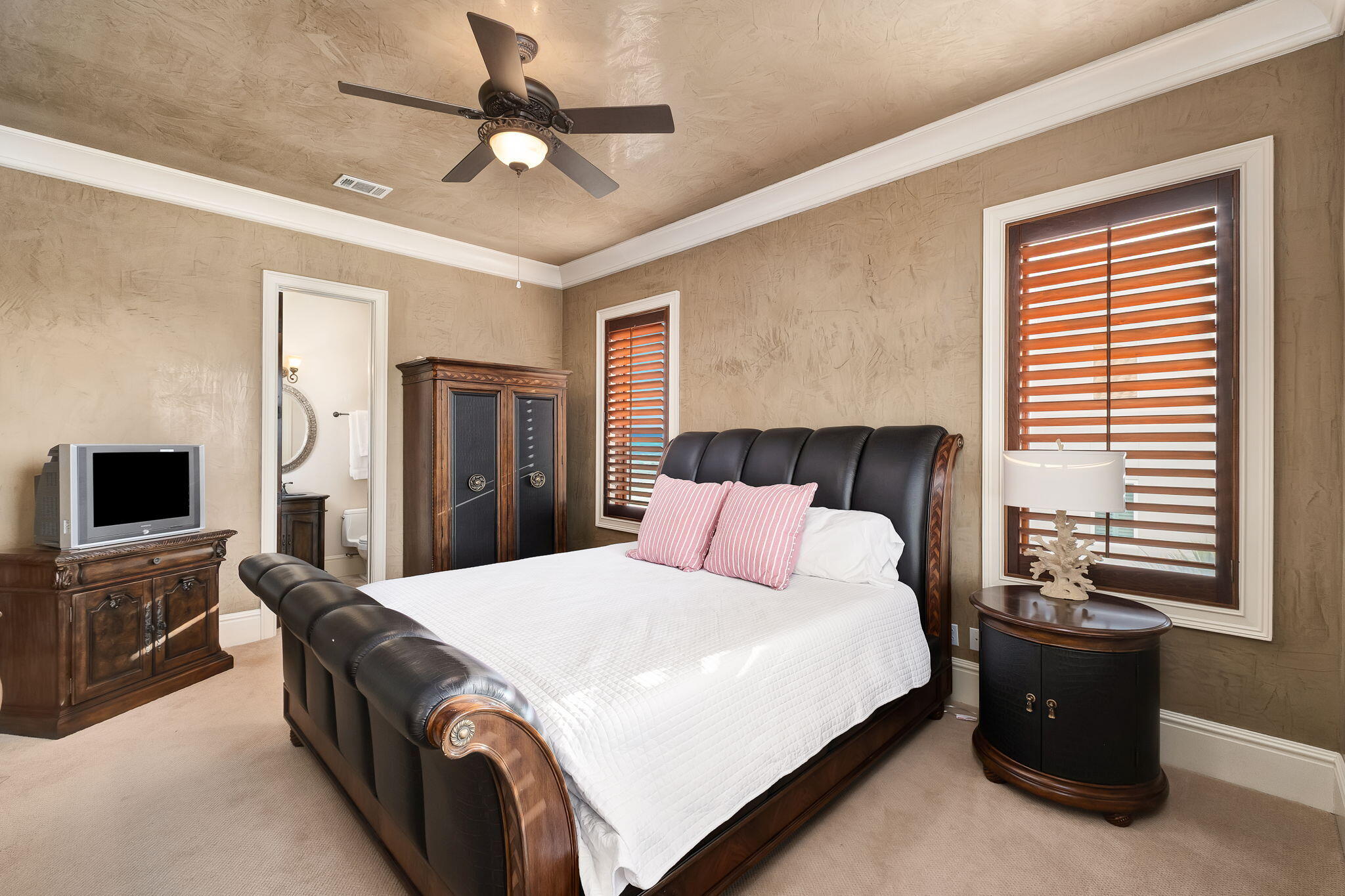 MARAVILLA SHORES - Residential