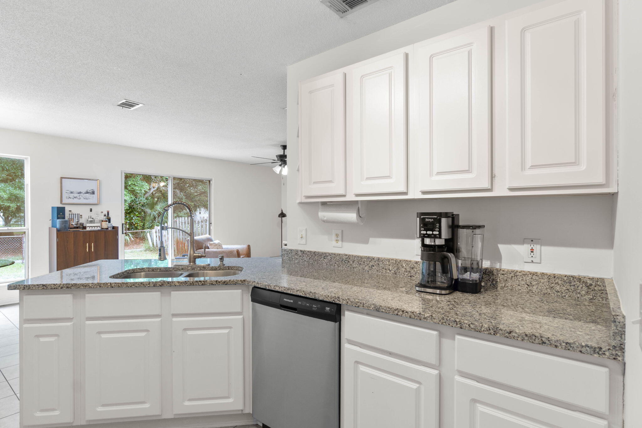 SHALIMAR COTTAGES - Residential