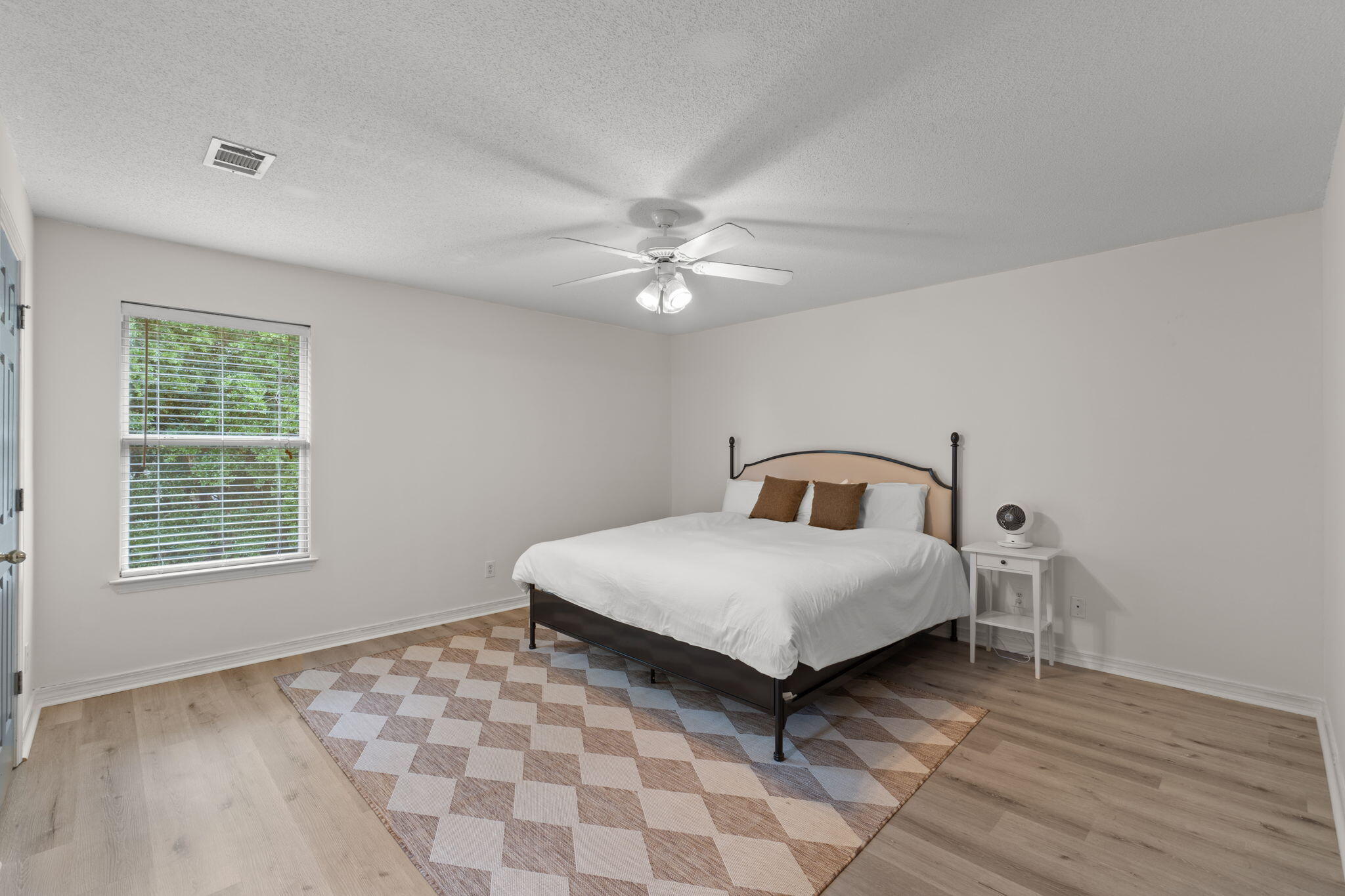 SHALIMAR COTTAGES - Residential