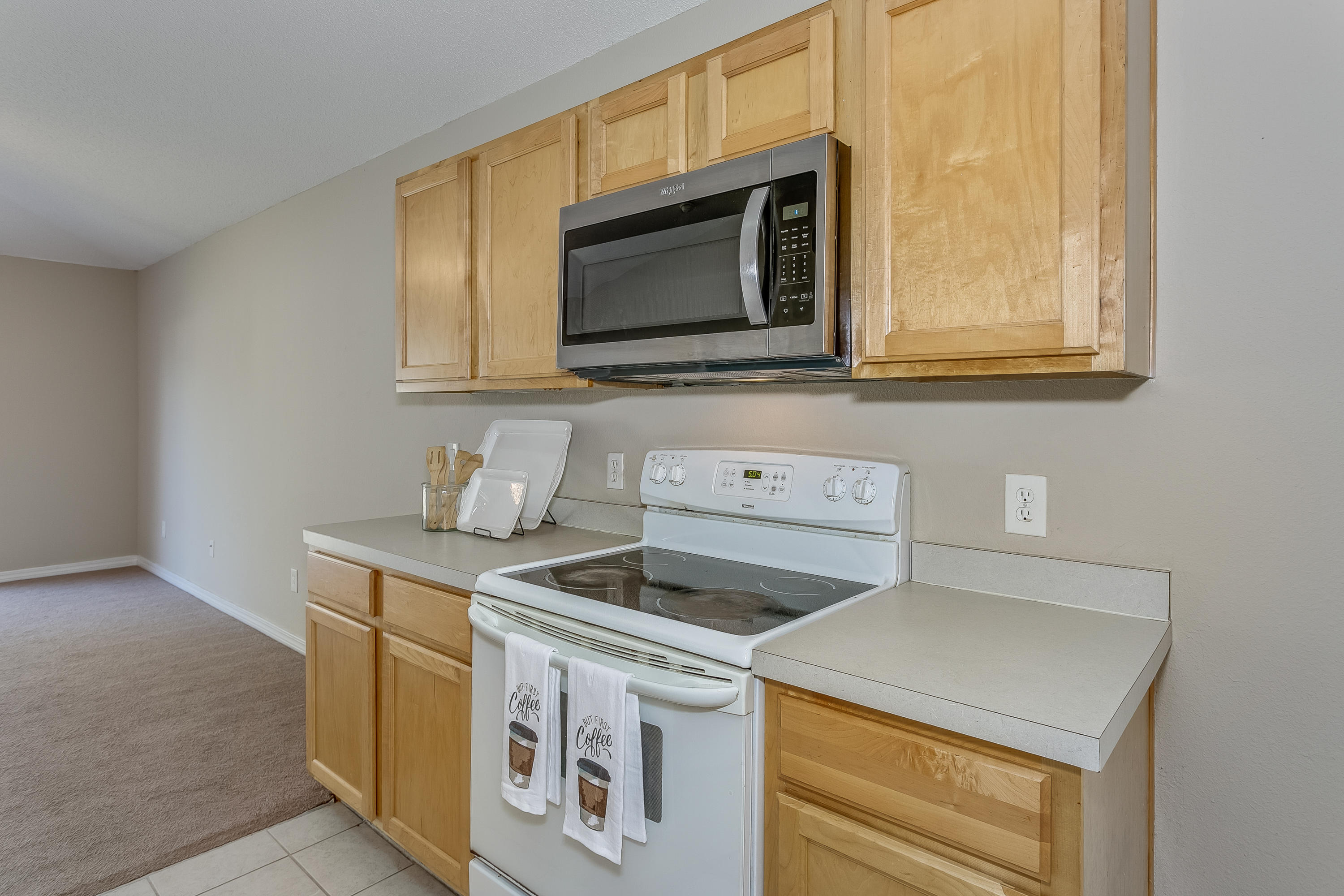 HOLSBERRY ESTATES - Residential