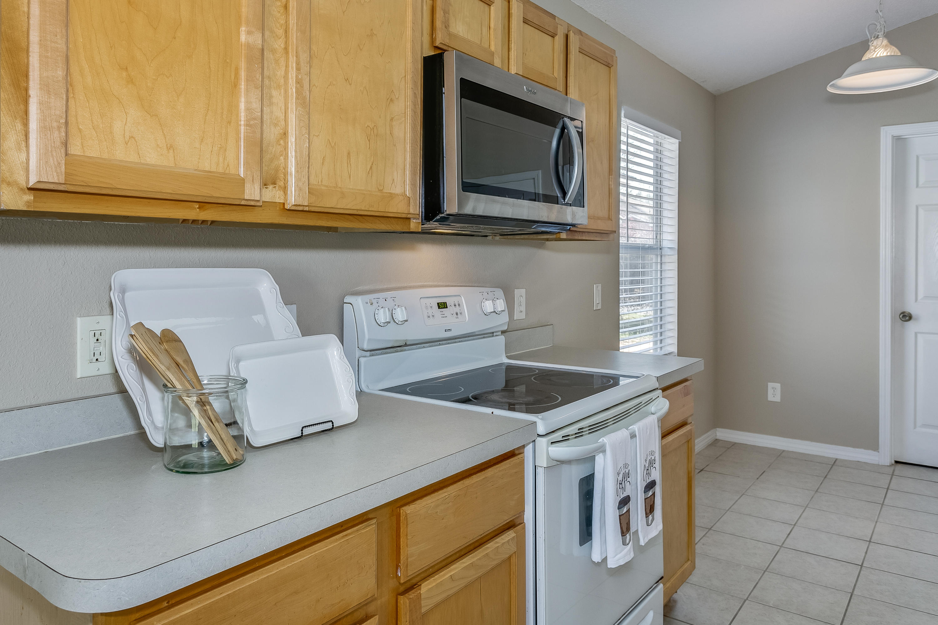 HOLSBERRY ESTATES - Residential