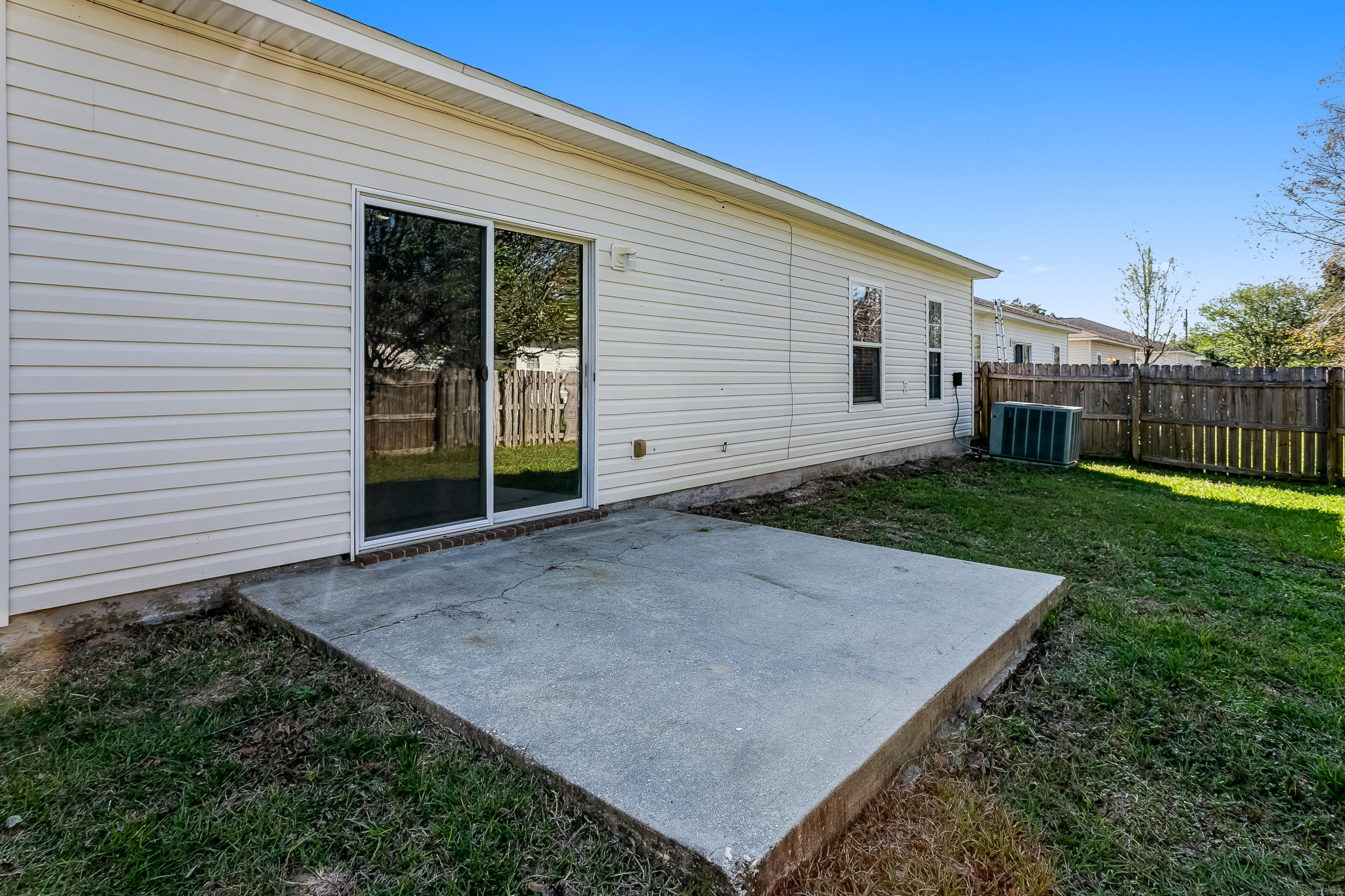 HOLSBERRY ESTATES - Residential