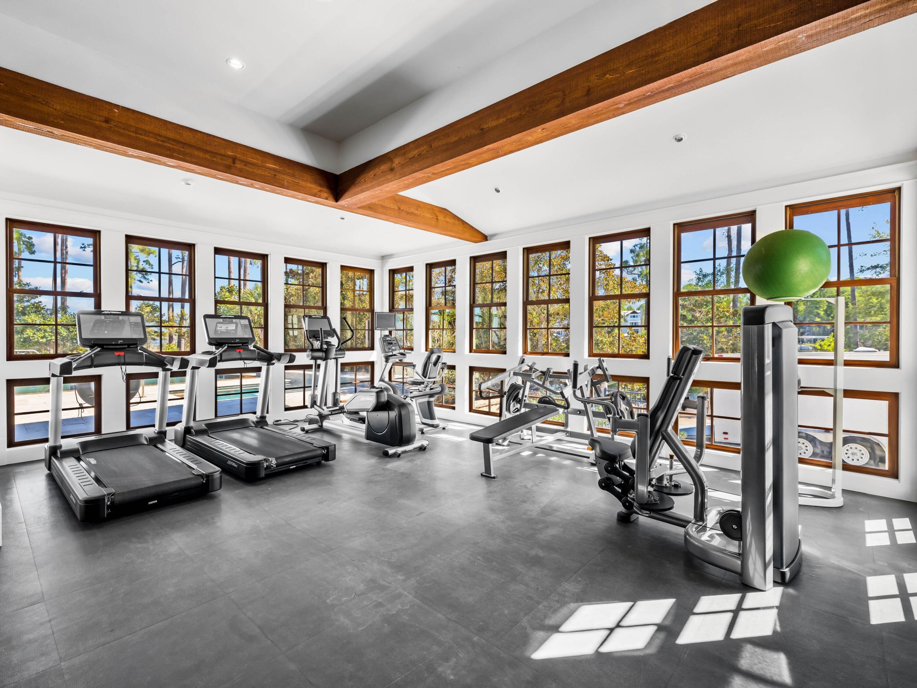 CHURCHILL OAKS - Residential