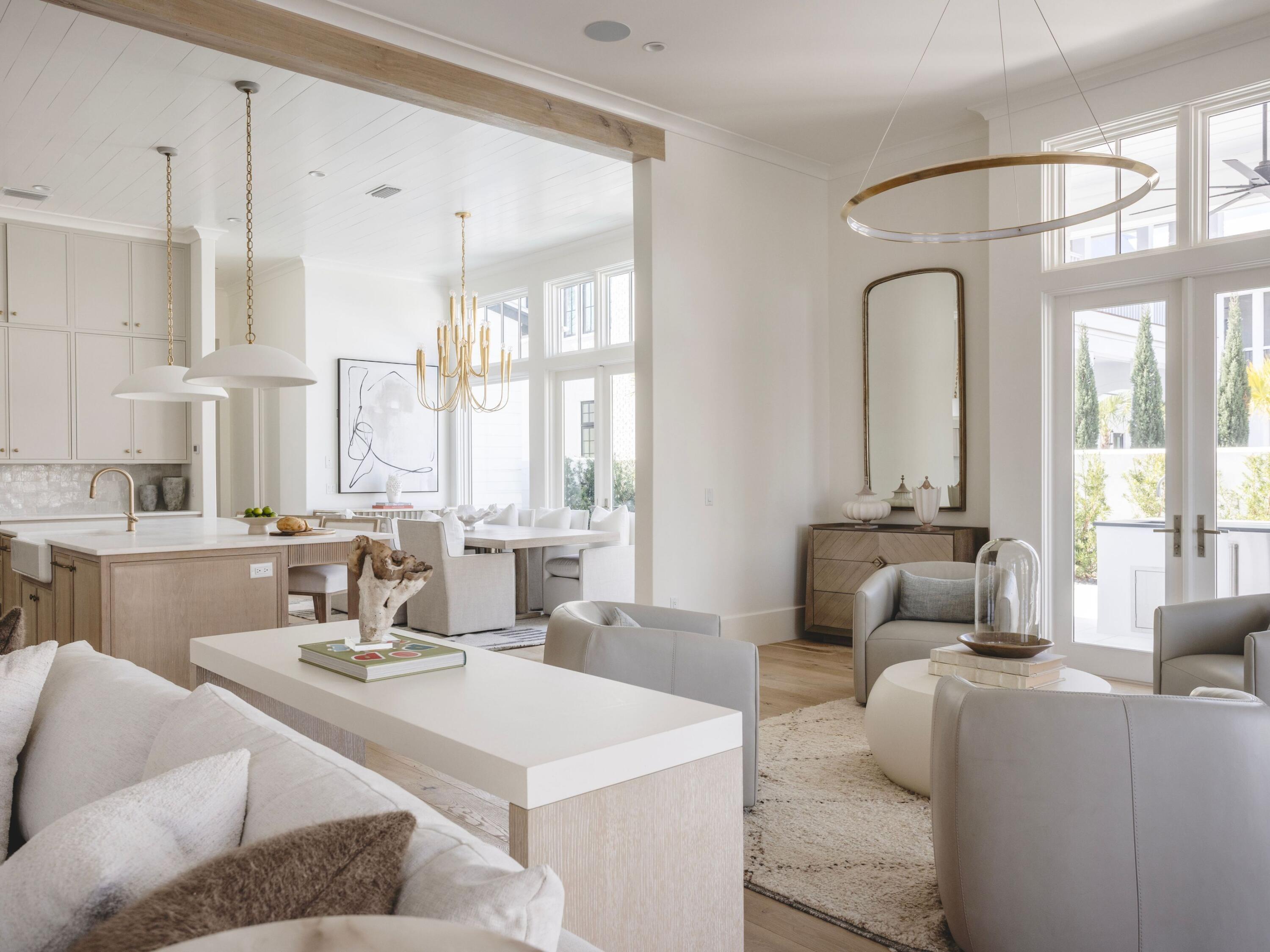 CHURCHILL OAKS - Residential