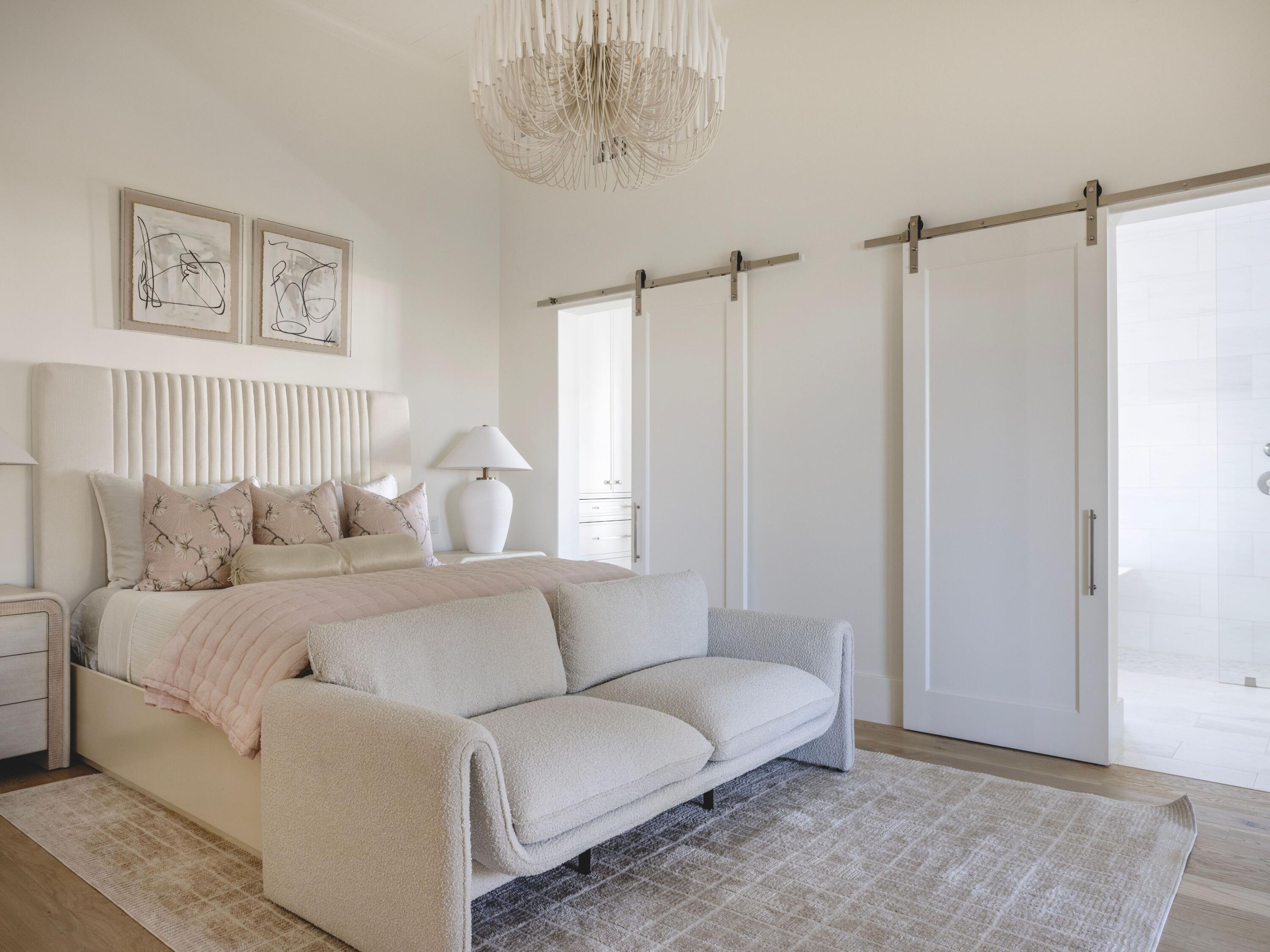 CHURCHILL OAKS - Residential