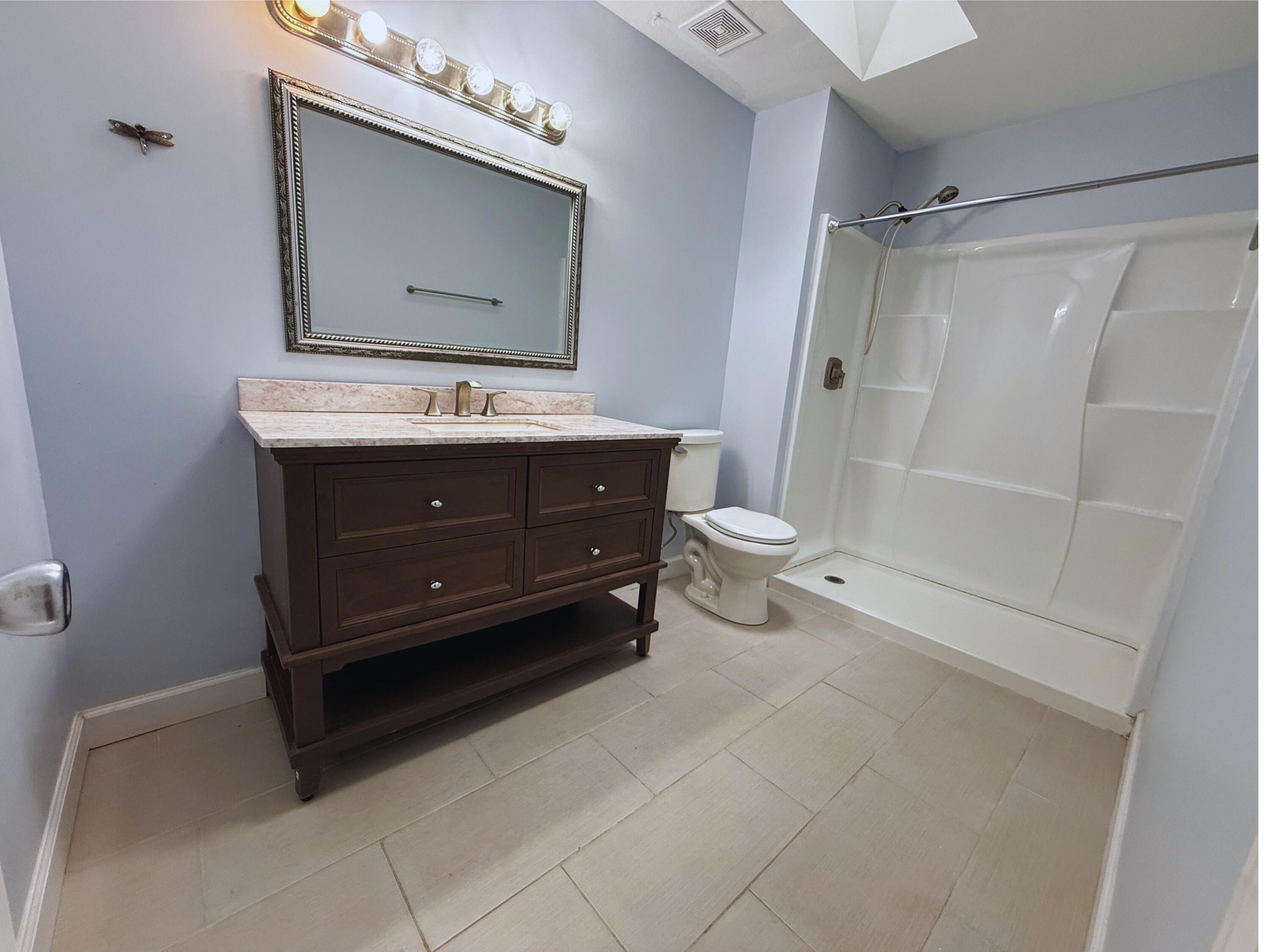 TANGLEWOOD S/D 1ST ADDN - Residential Lease