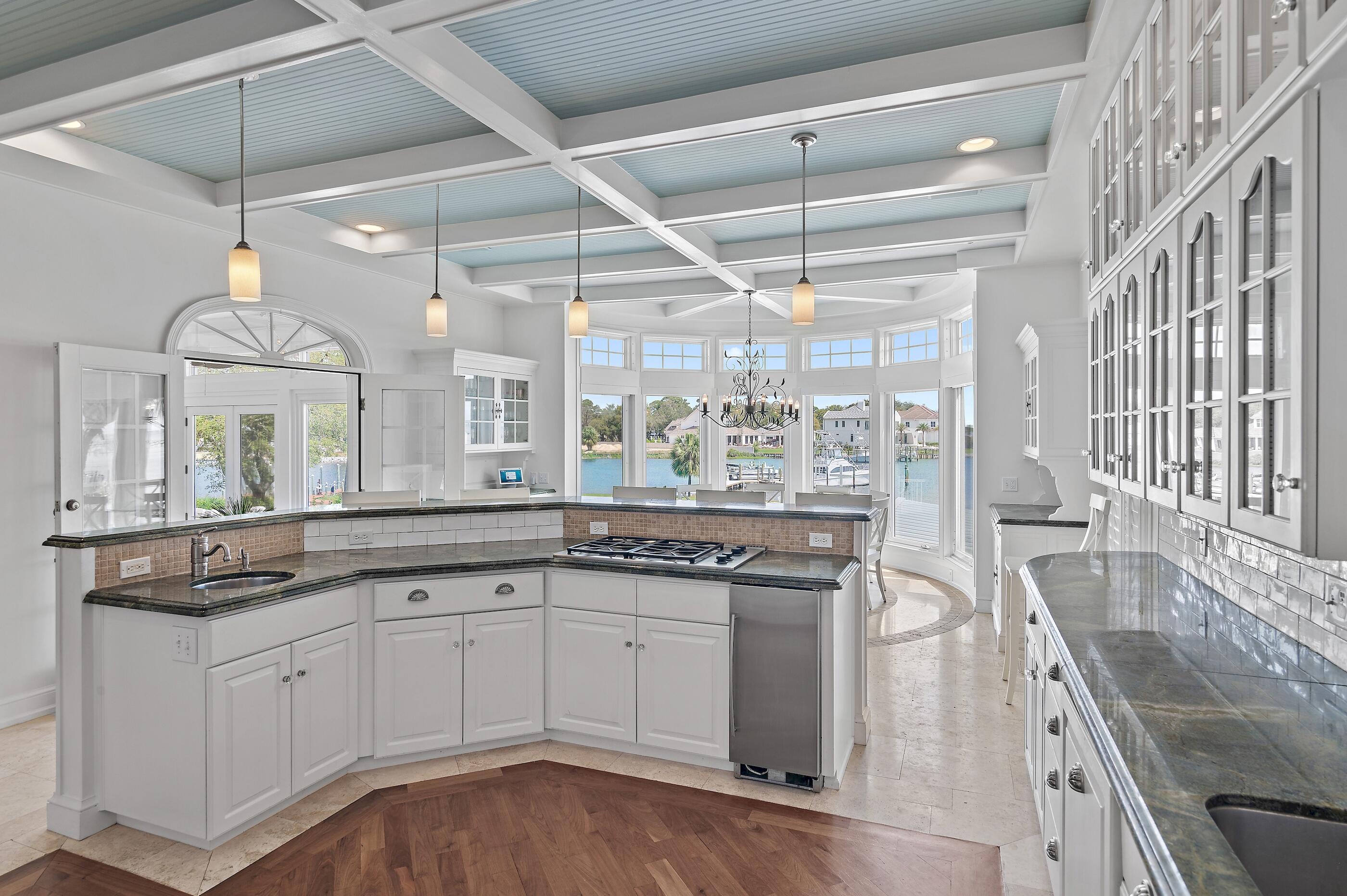 INDIAN BAYOU - Residential