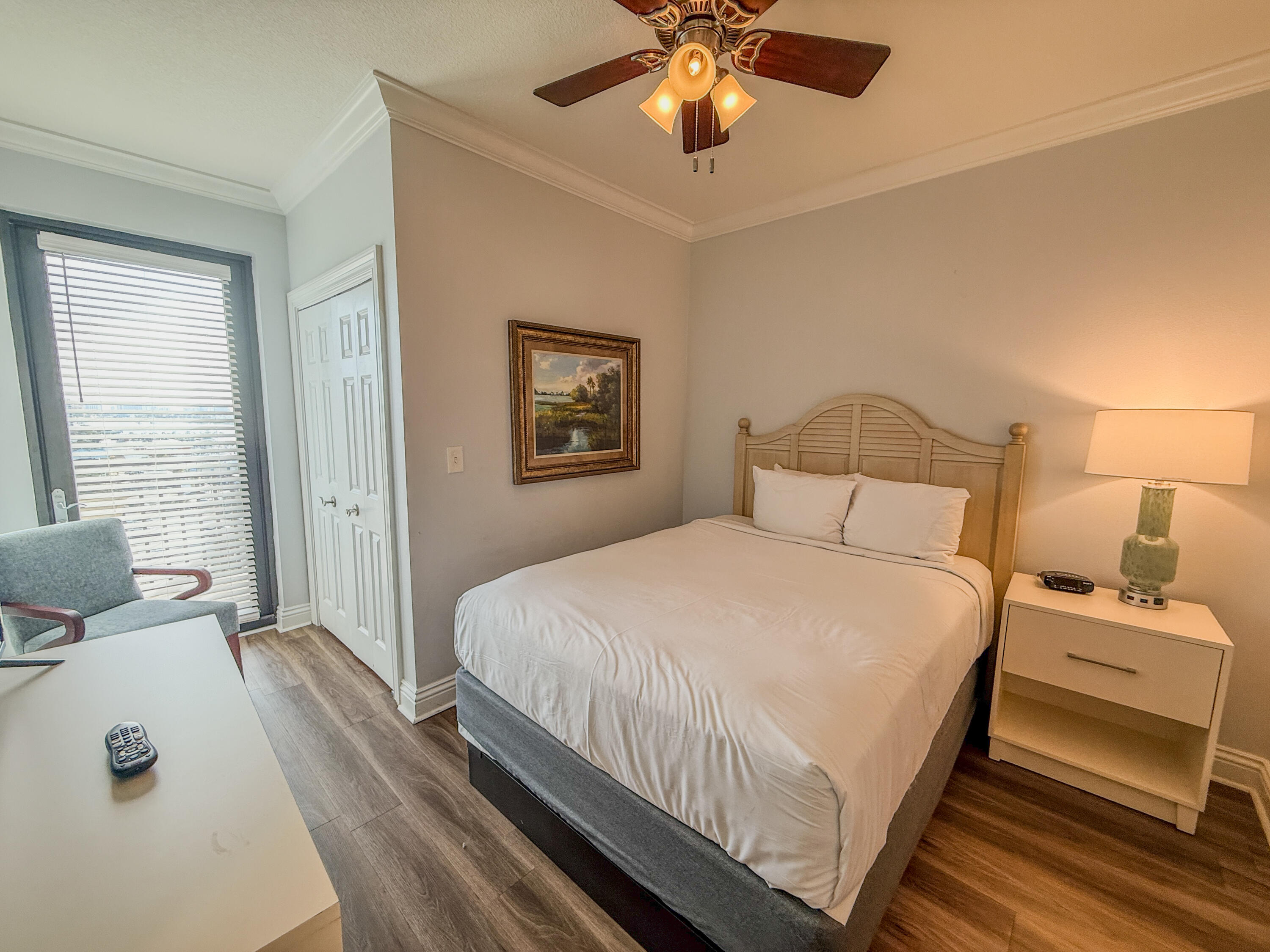 EMERALD GRANDE - Residential