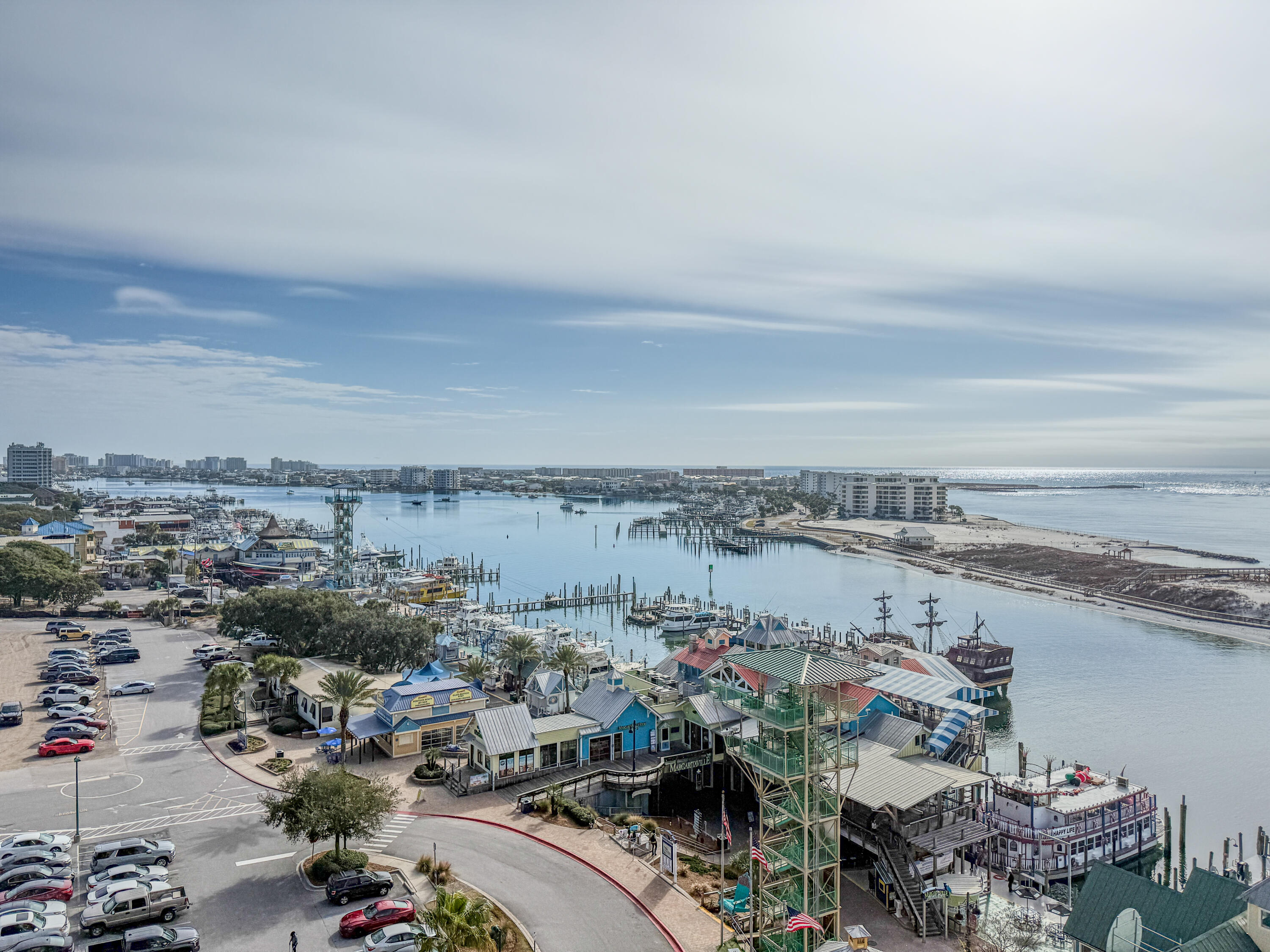 EMERALD GRANDE - Residential