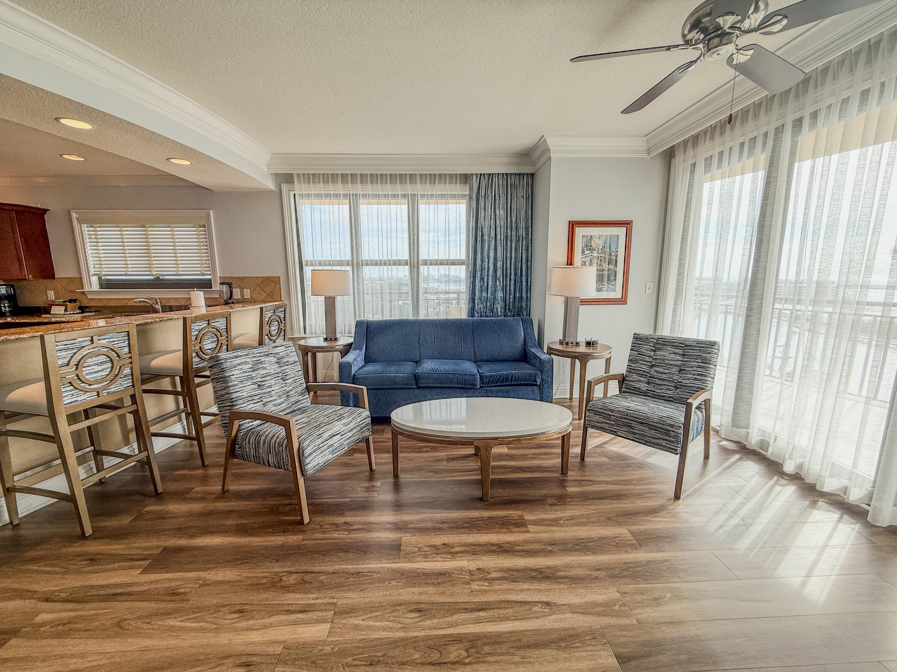 EMERALD GRANDE - Residential