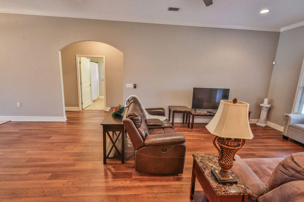 BEL AIR 2ND ADDN - Residential