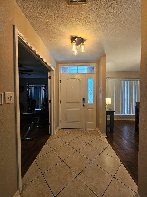 CREETWOODS - Residential Lease