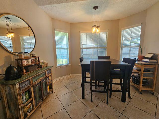 CREETWOODS - Residential Lease