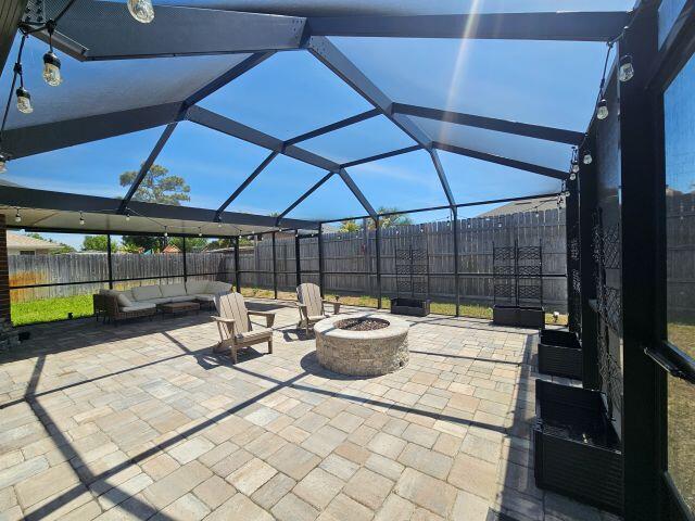 CREETWOODS - Residential Lease