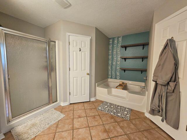 CREETWOODS - Residential Lease