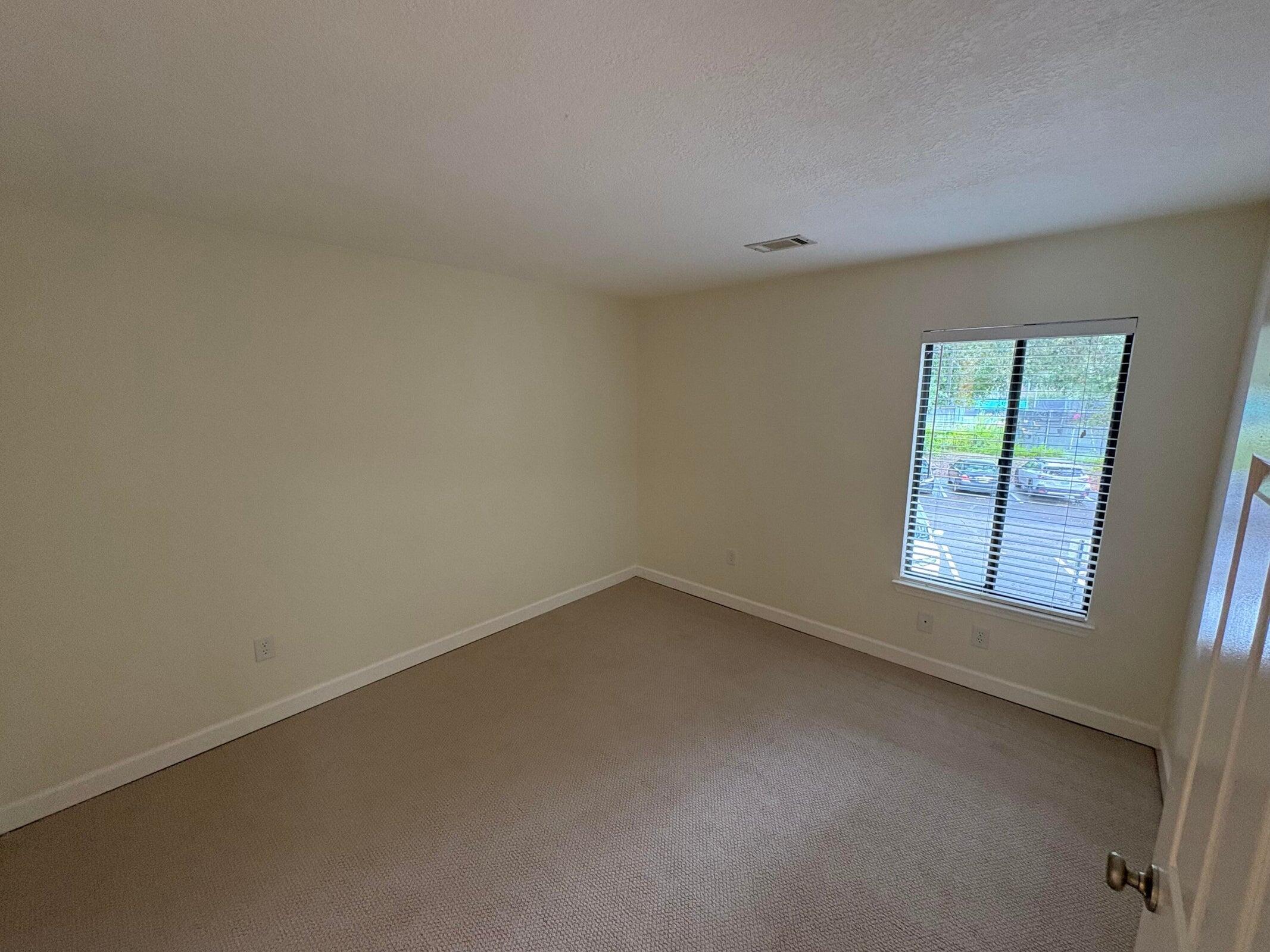 LAKESIDE CONDO AT BLUEWATER BAY - Residential Lease