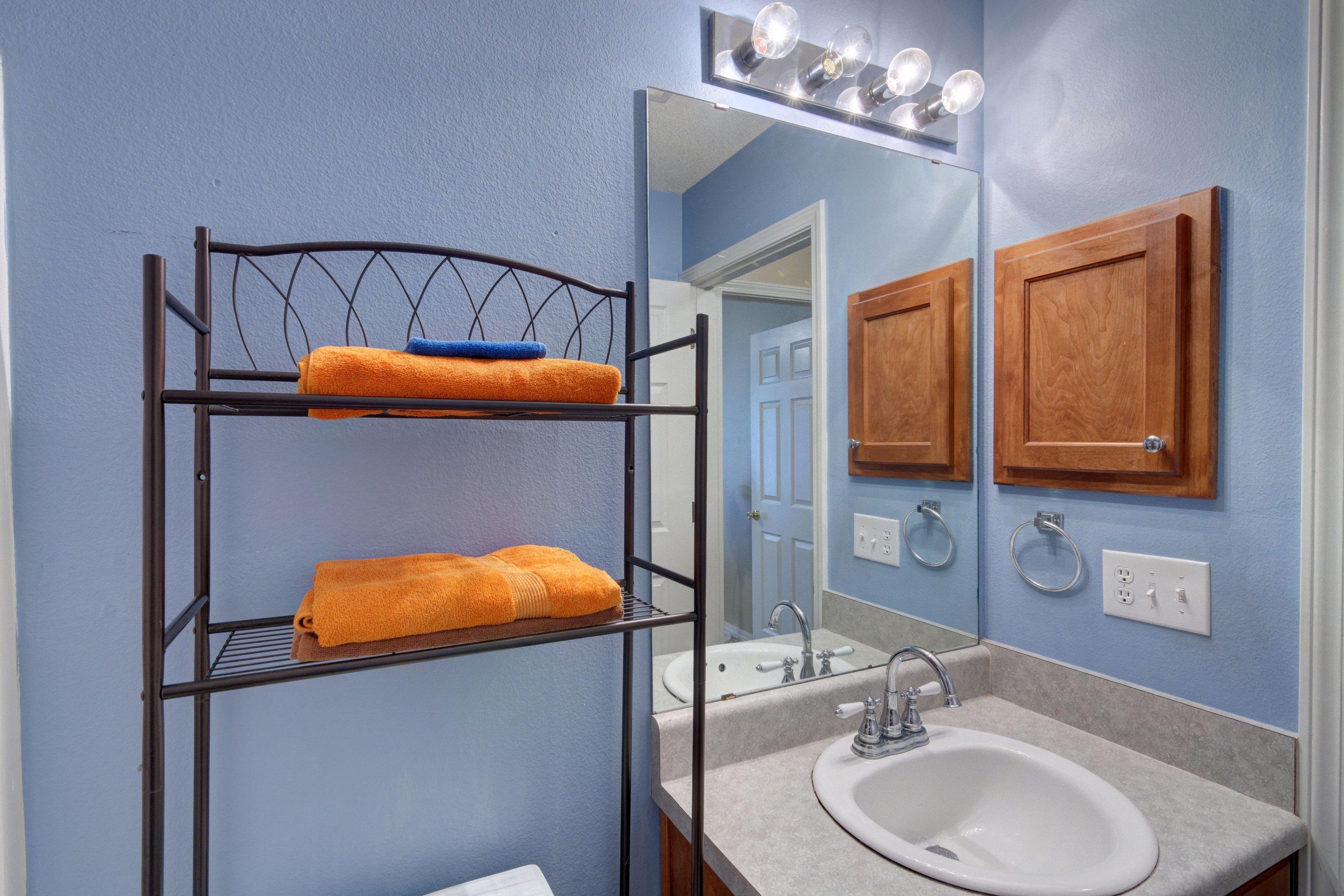 HOLLEY BY THE SEA - Residential