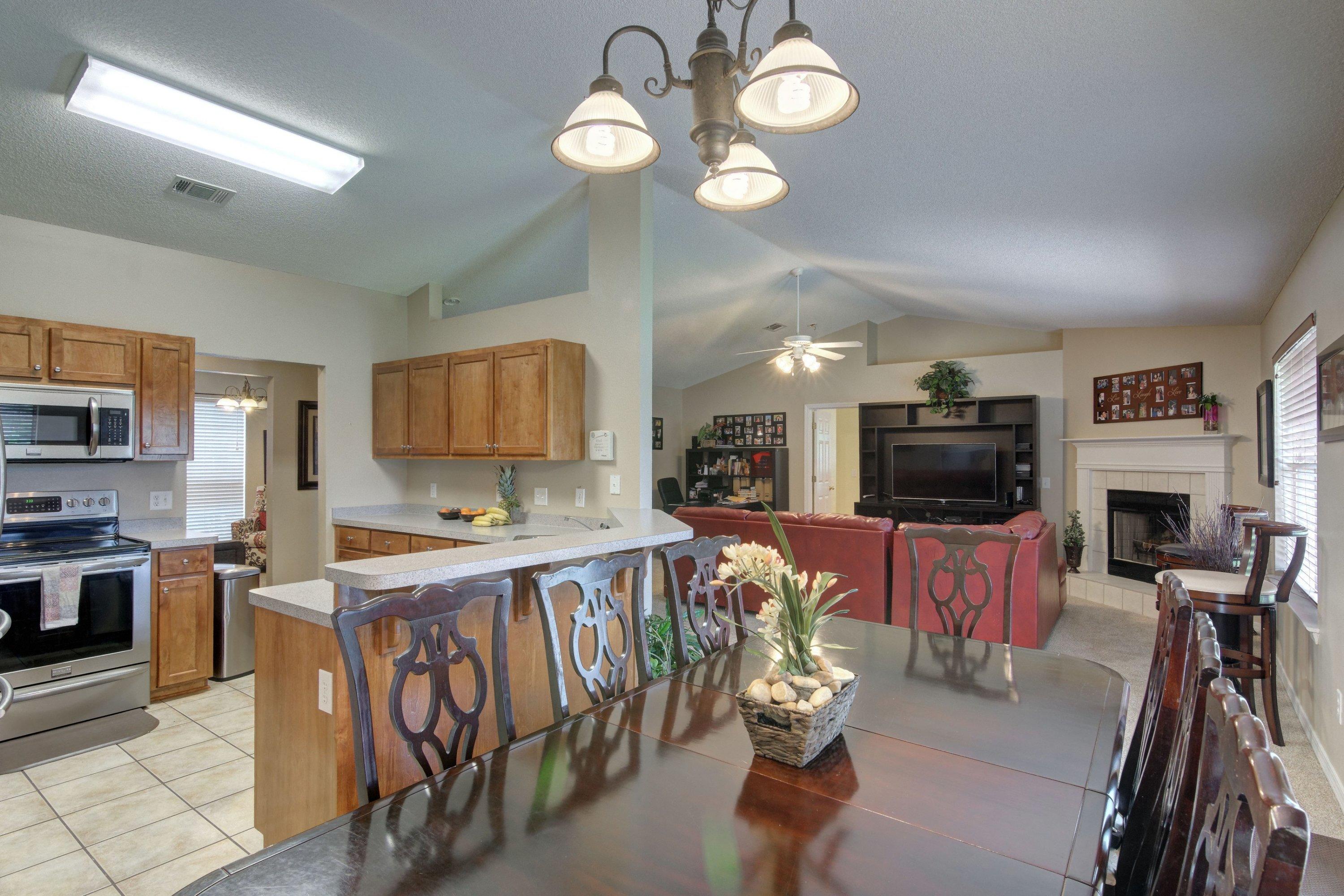 HOLLEY BY THE SEA - Residential