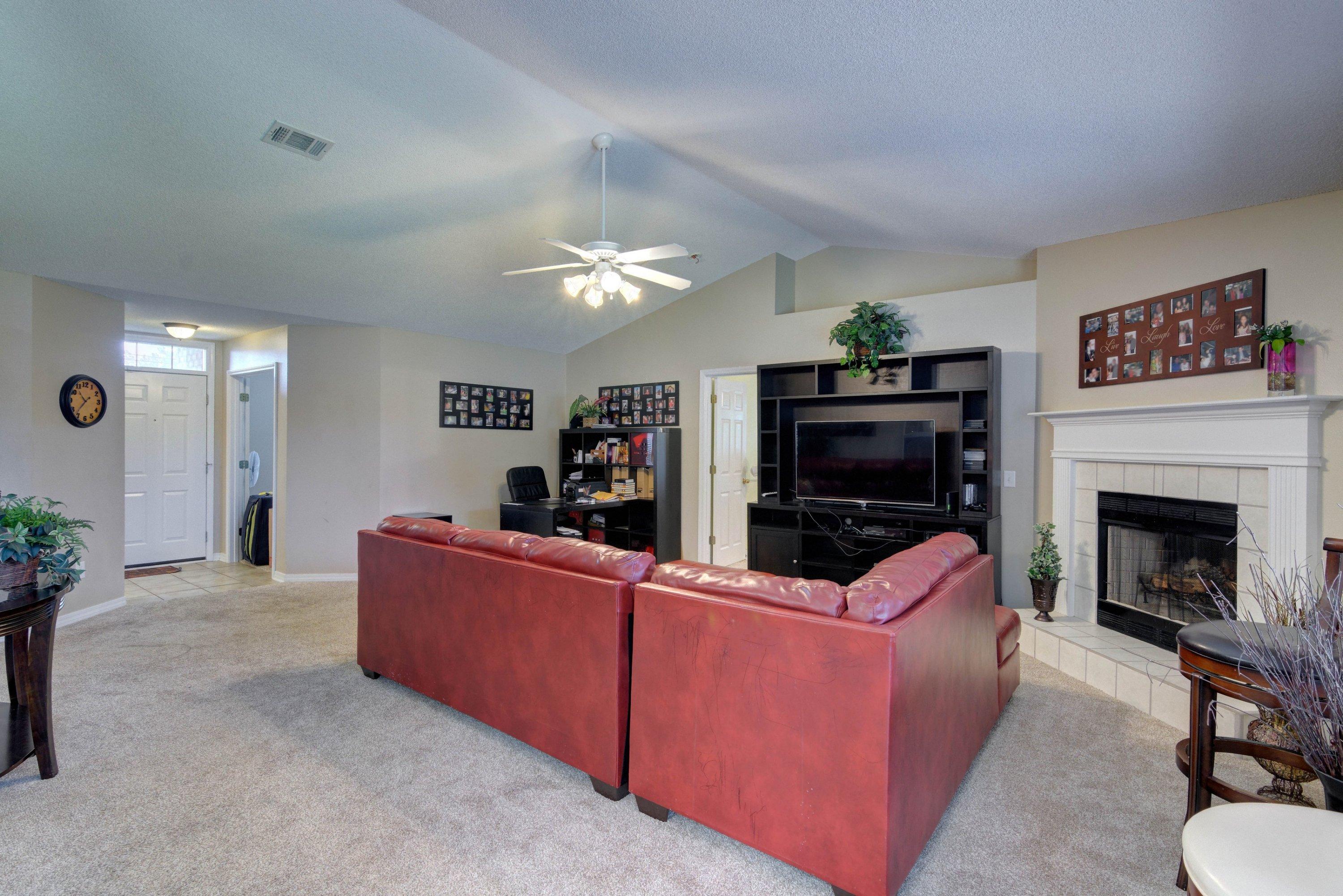 HOLLEY BY THE SEA - Residential