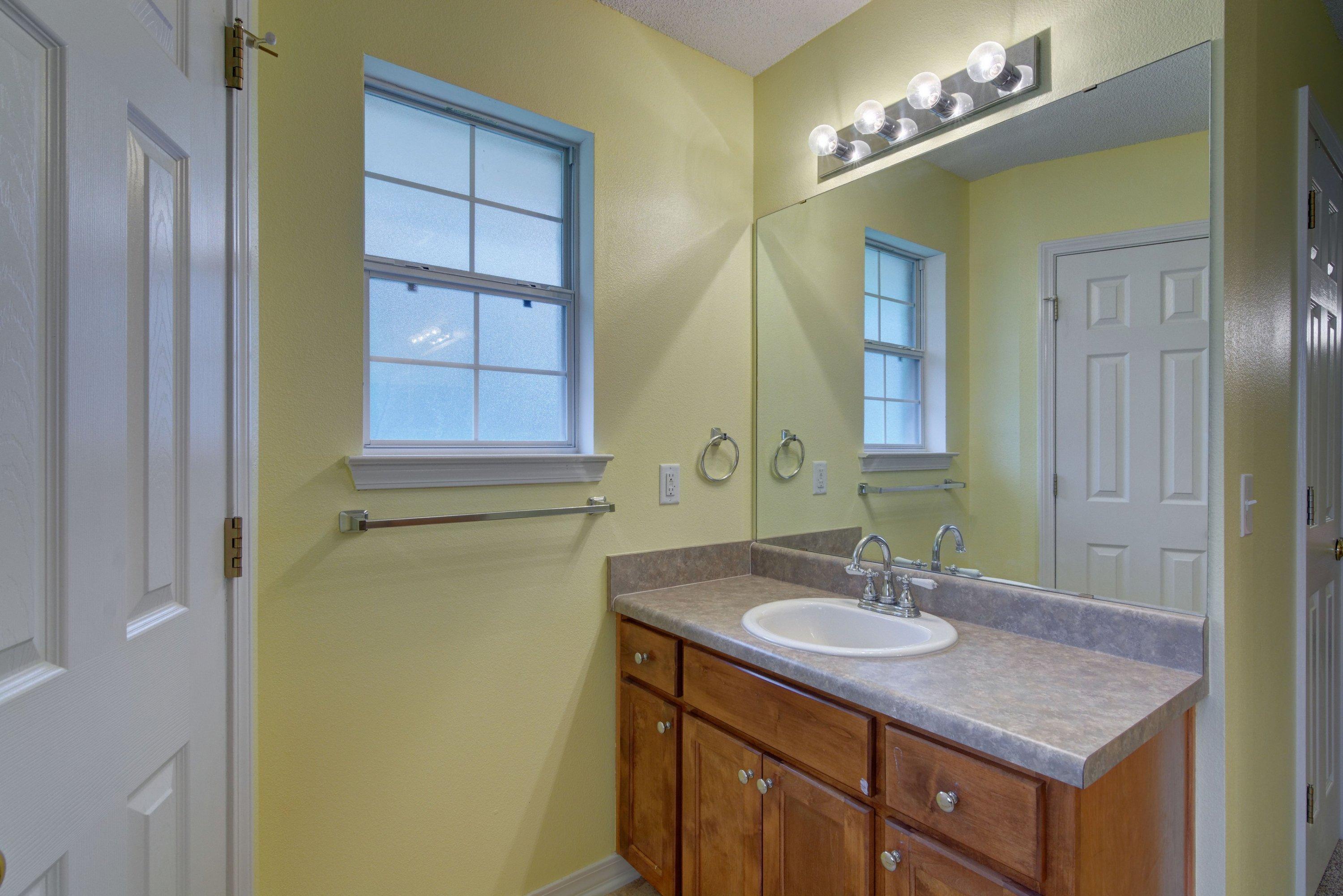 HOLLEY BY THE SEA - Residential