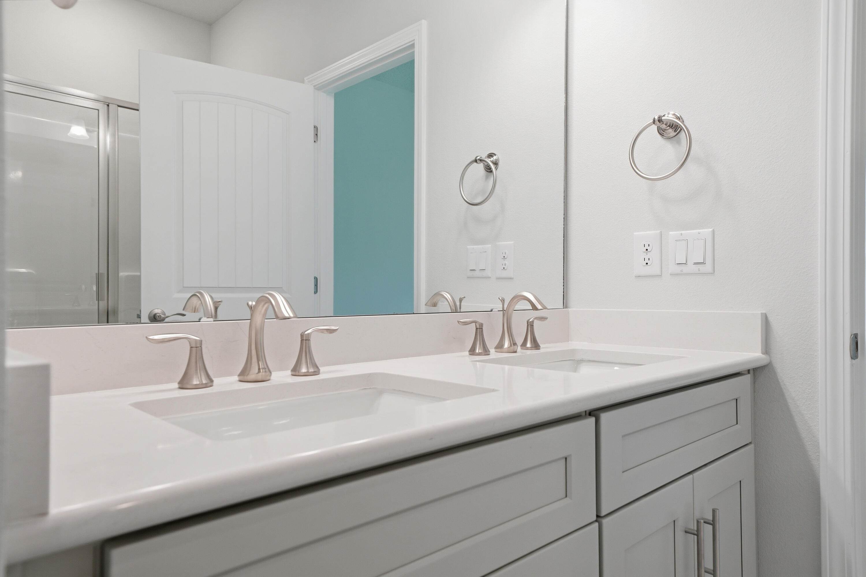 THE BLUFFS AT LAFAYETTE - Residential Lease