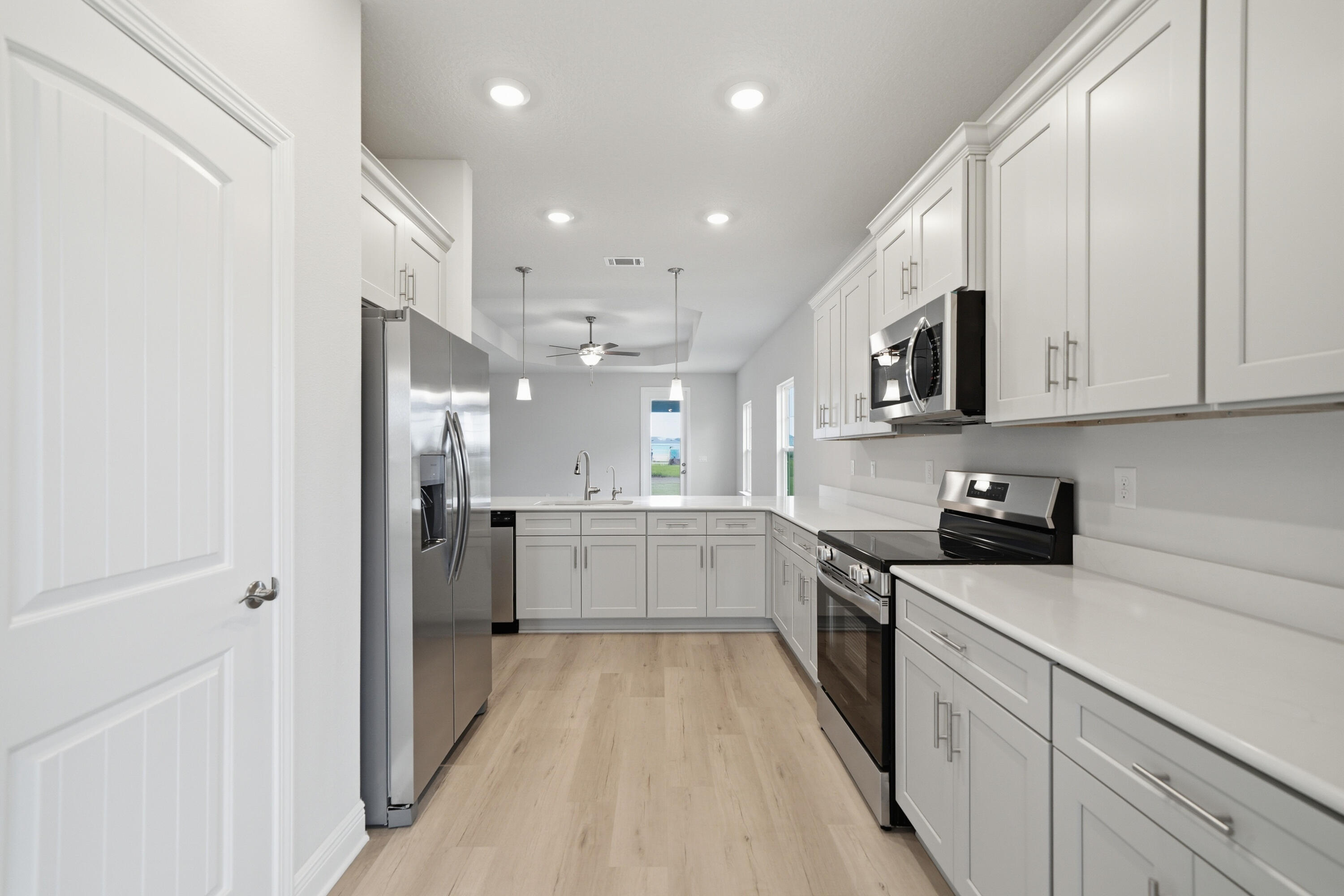 THE BLUFFS AT LAFAYETTE - Residential Lease