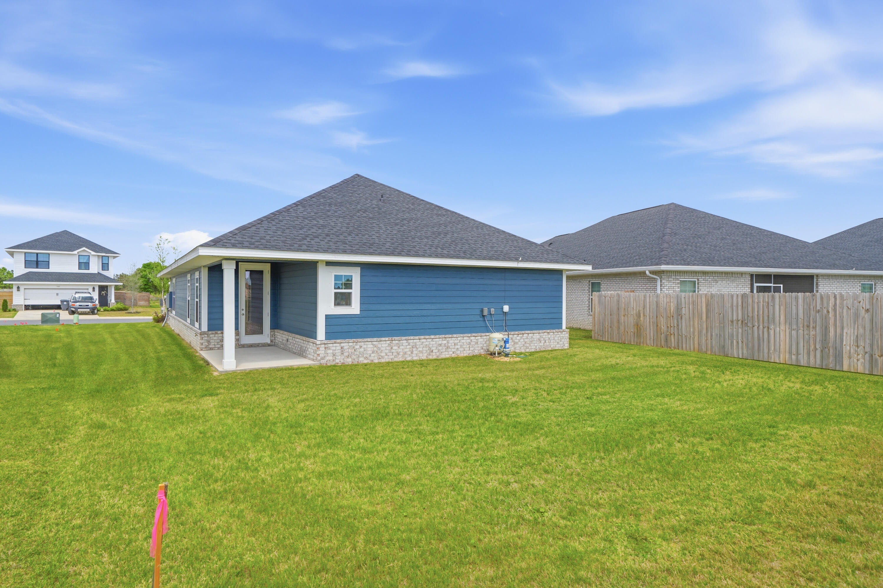 THE BLUFFS AT LAFAYETTE - Residential Lease