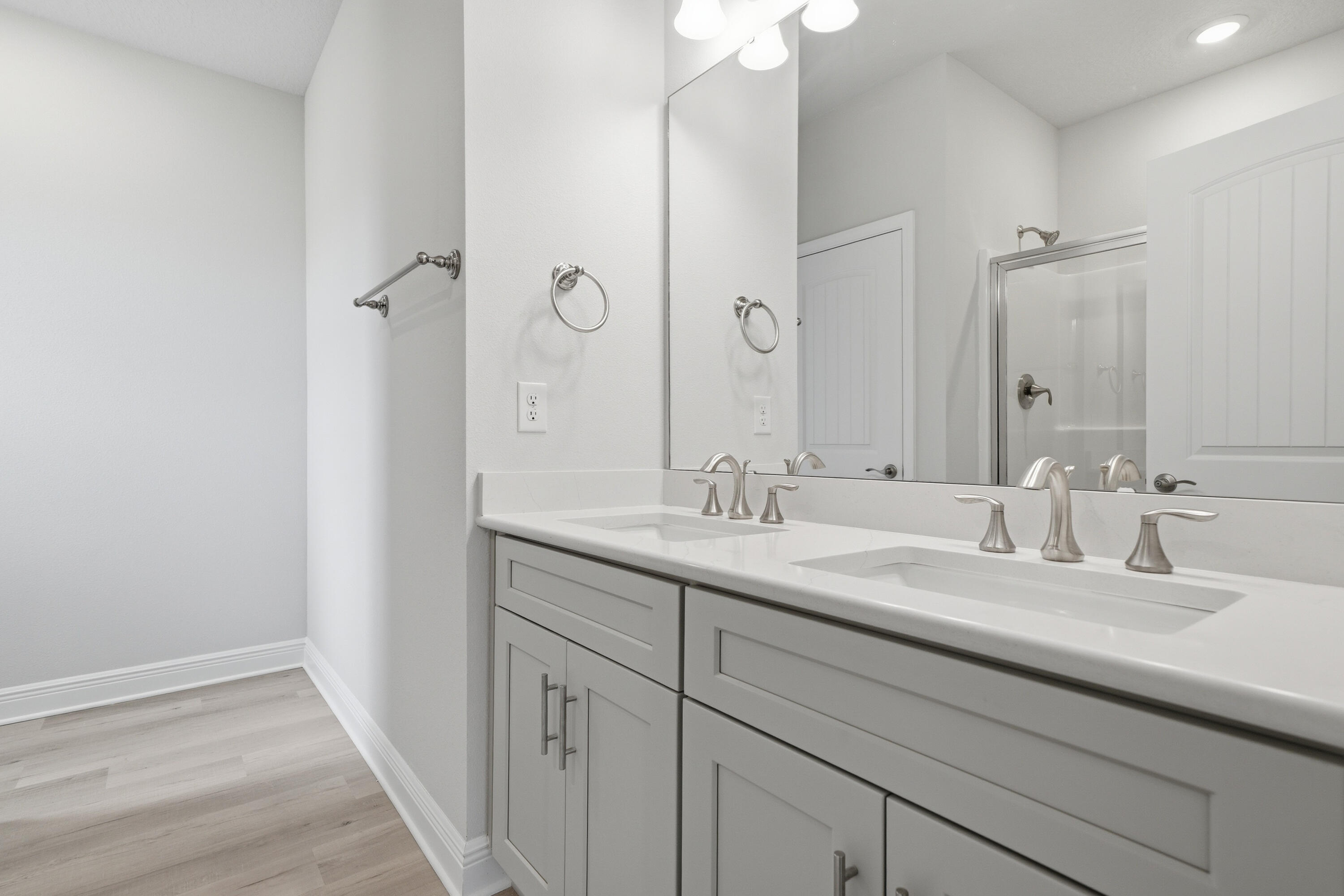 THE BLUFFS AT LAFAYETTE - Residential Lease