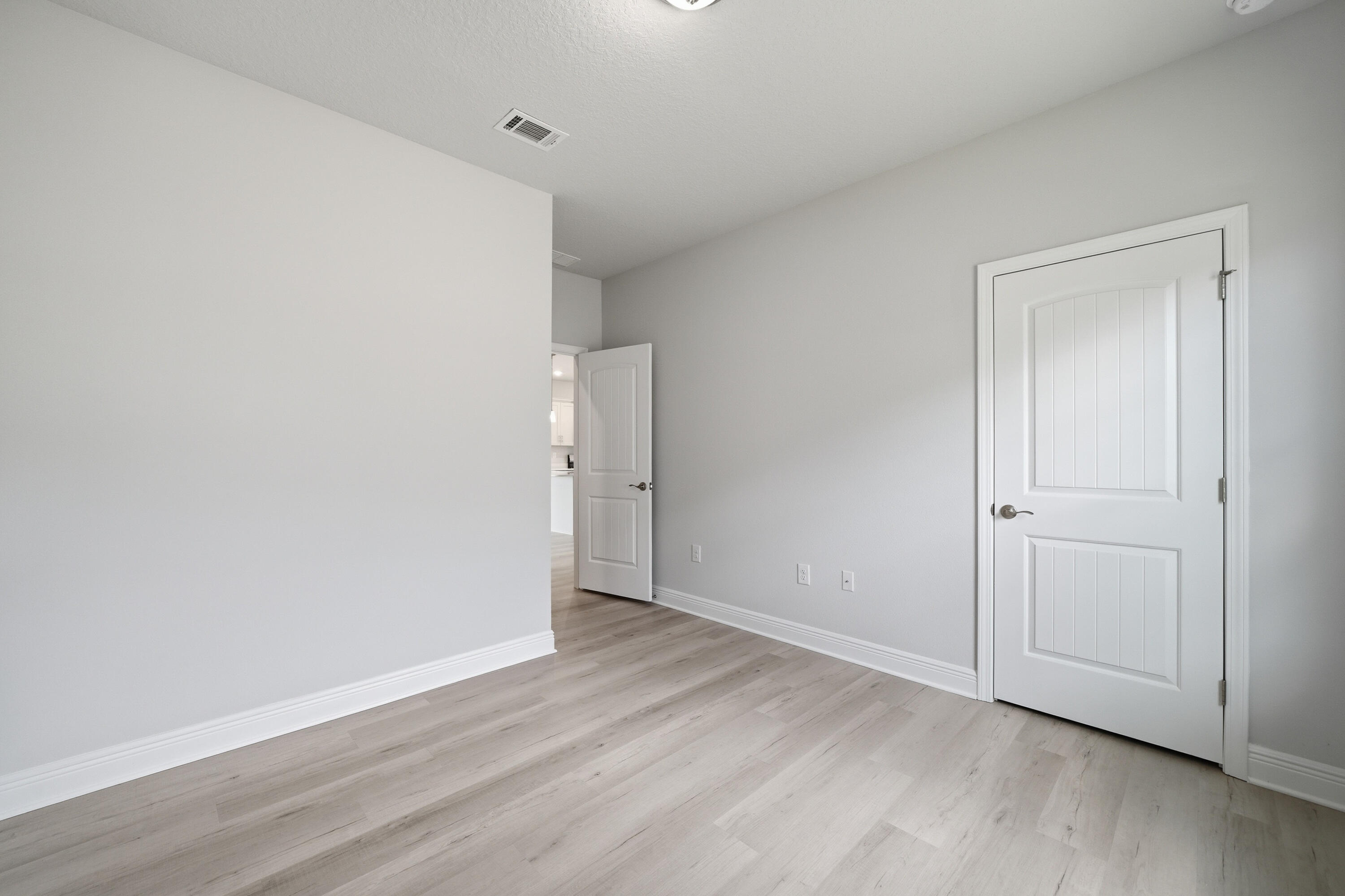 THE BLUFFS AT LAFAYETTE - Residential Lease