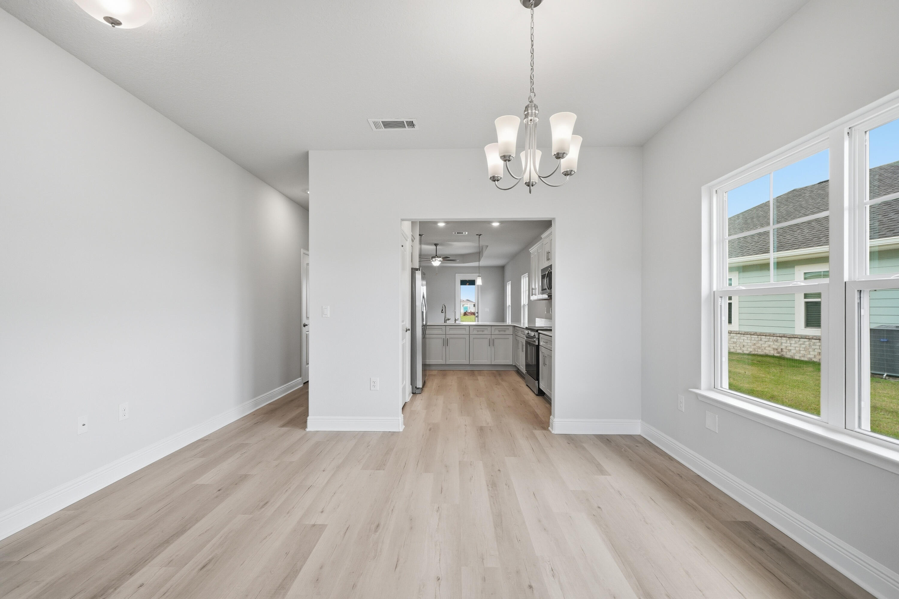 THE BLUFFS AT LAFAYETTE - Residential Lease
