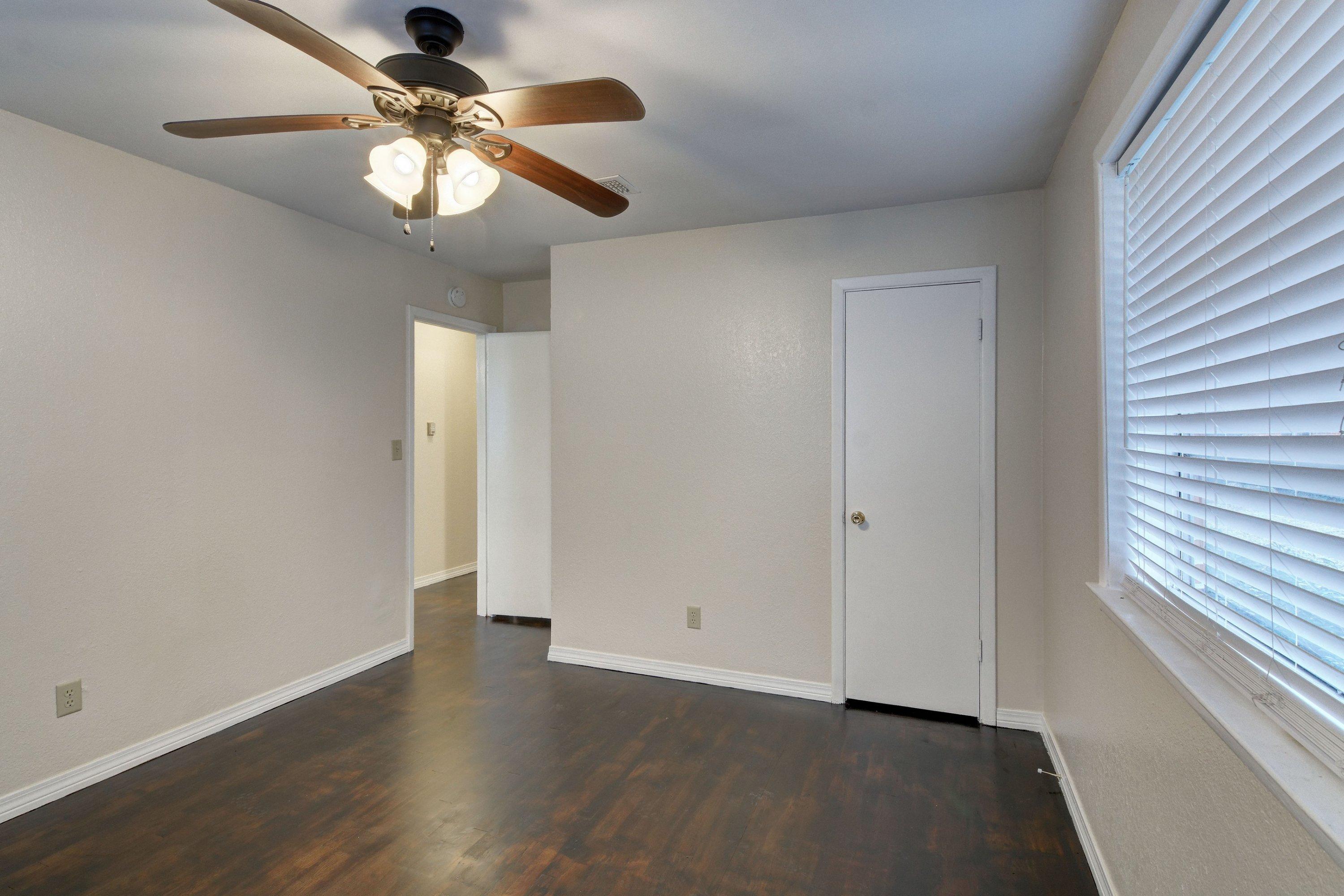 BELLE MEADE - Residential