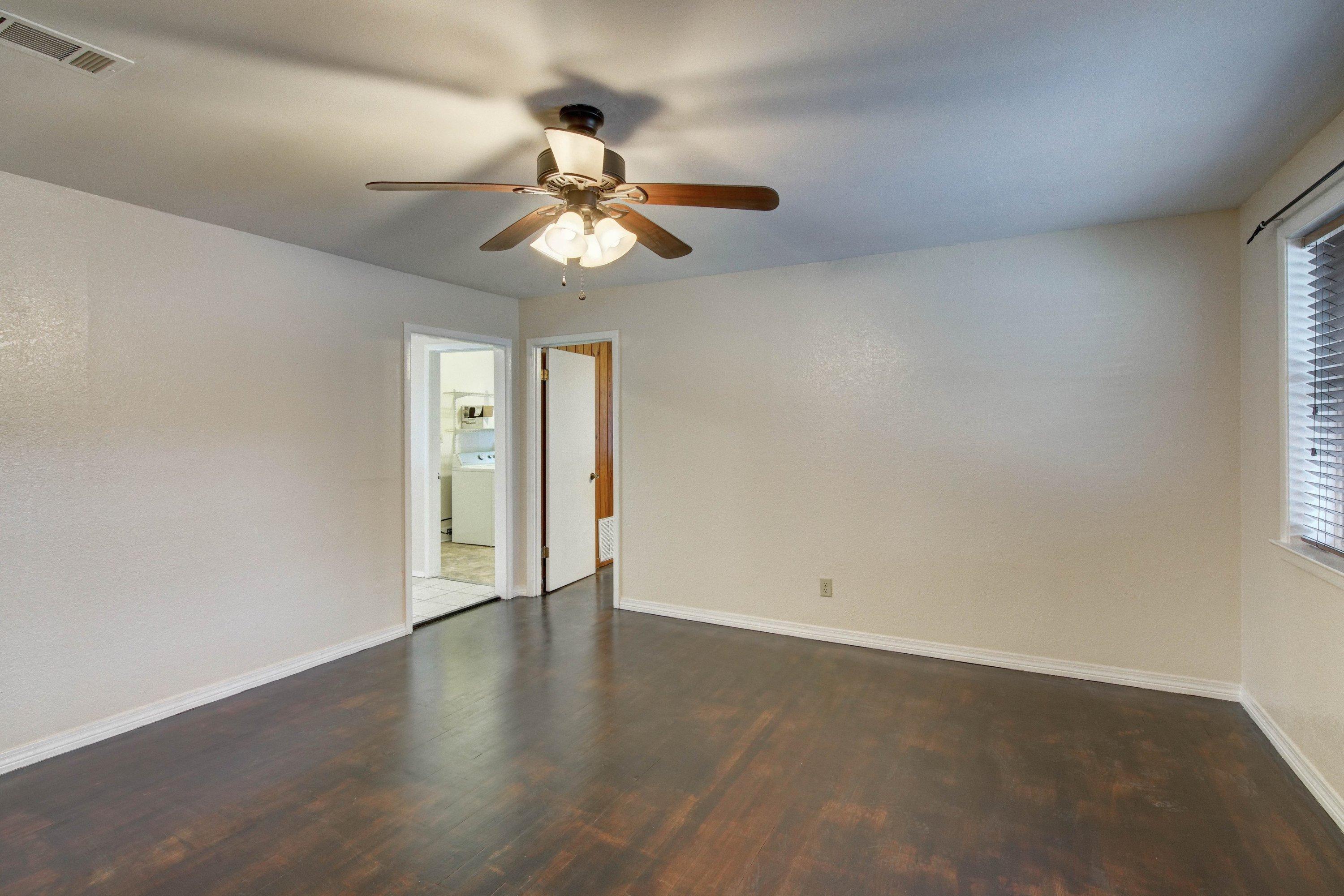 BELLE MEADE - Residential