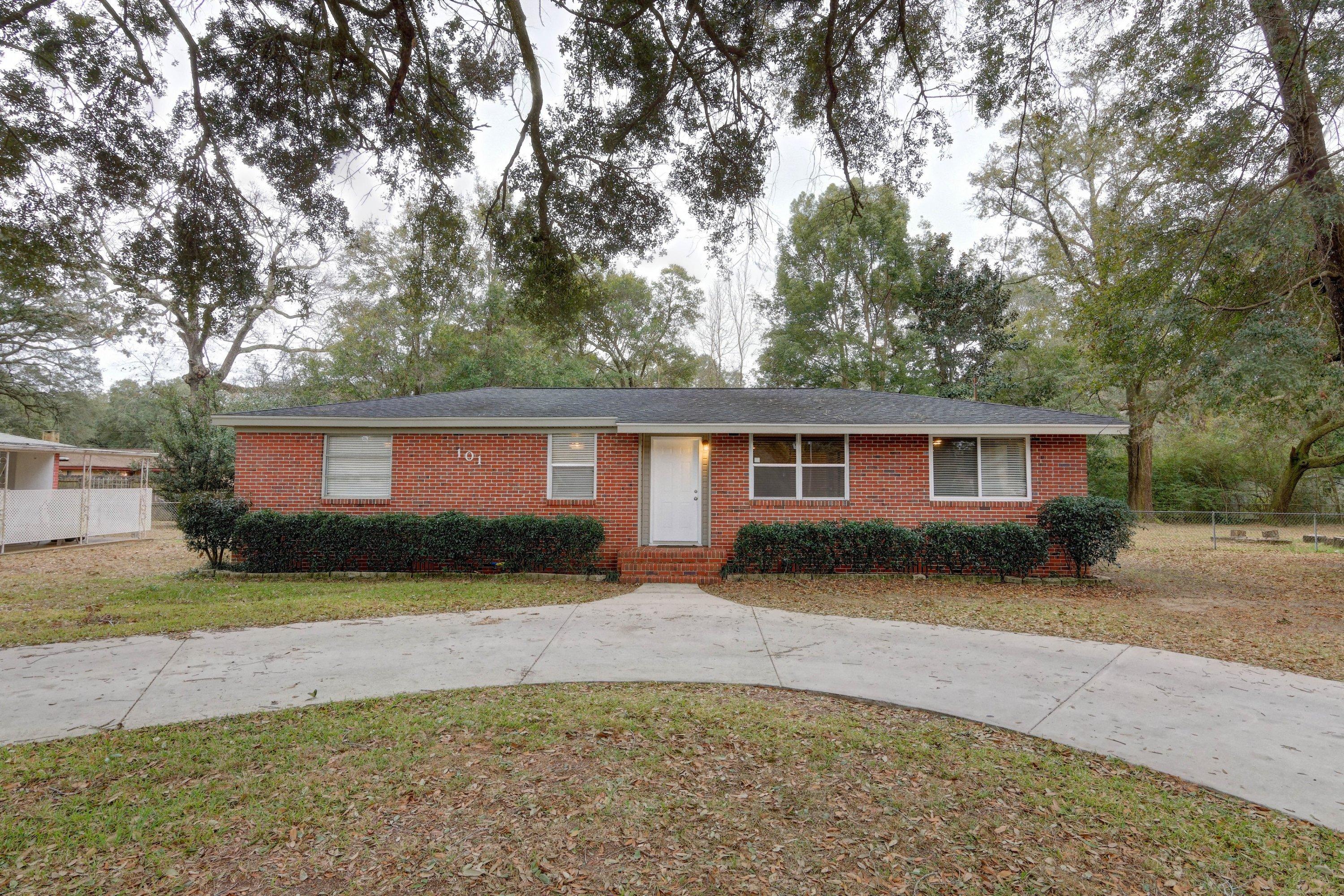 BELLE MEADE - Residential