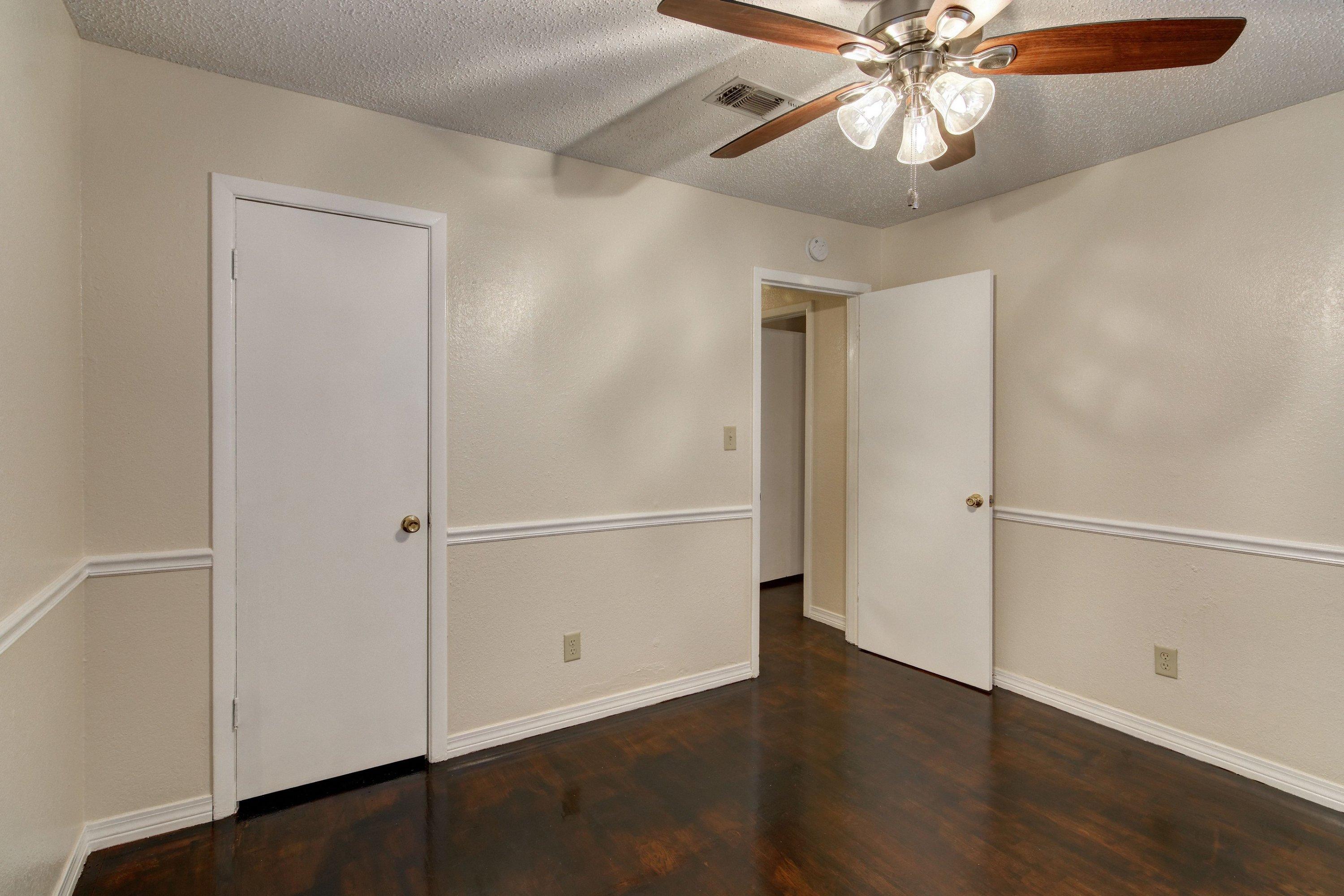 BELLE MEADE - Residential