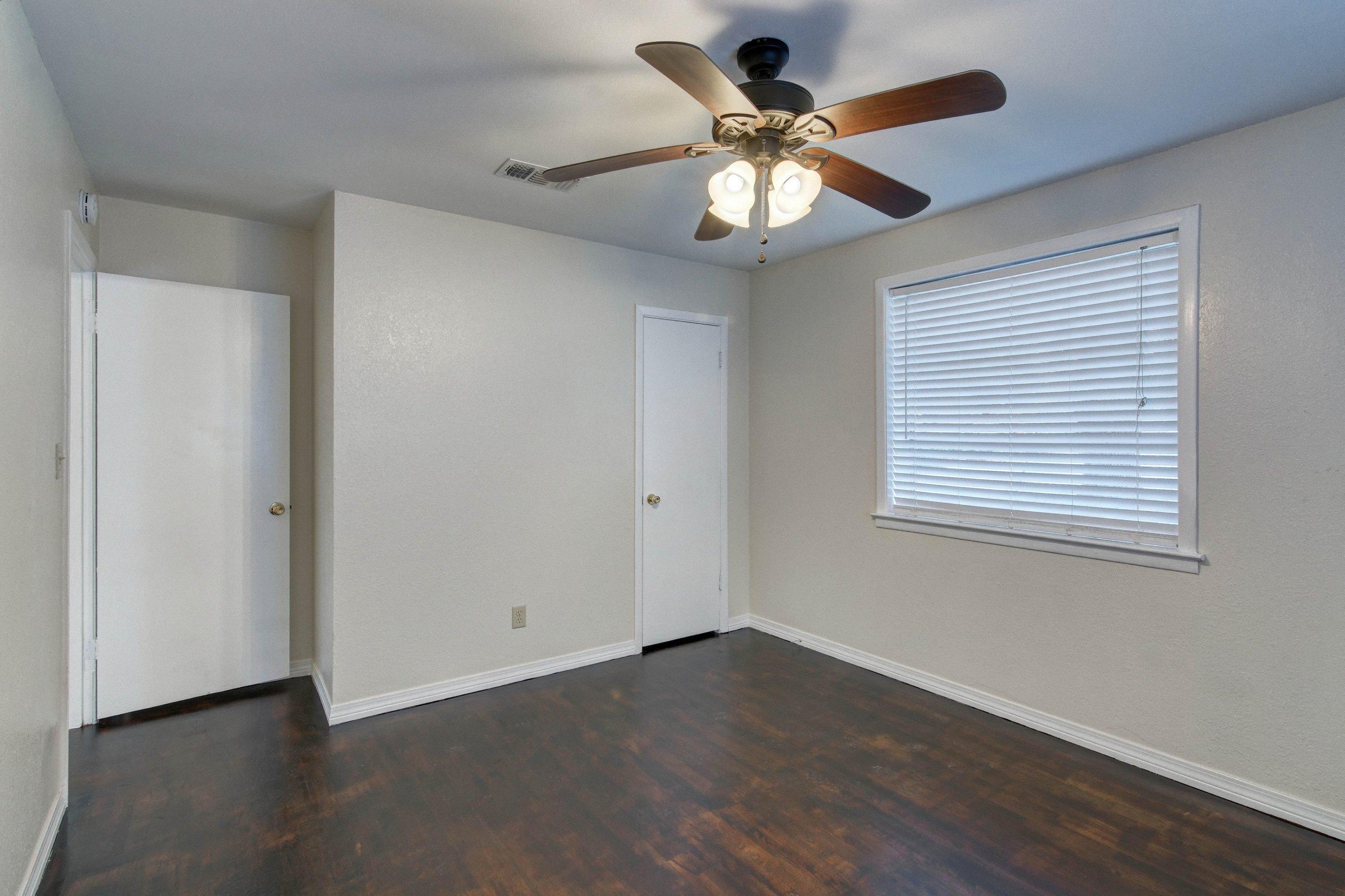 BELLE MEADE - Residential