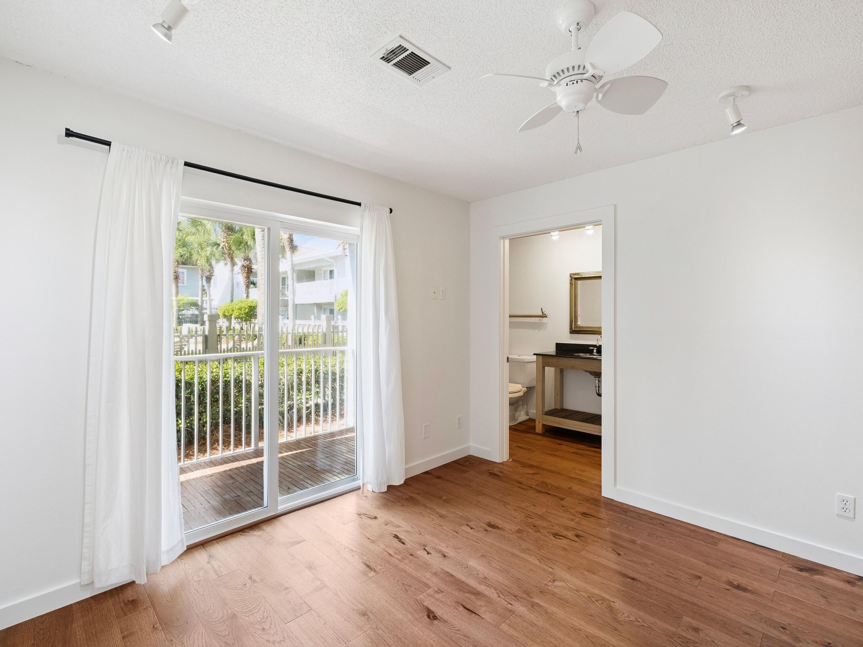 ROLLIN TIDE VILLAS - Residential