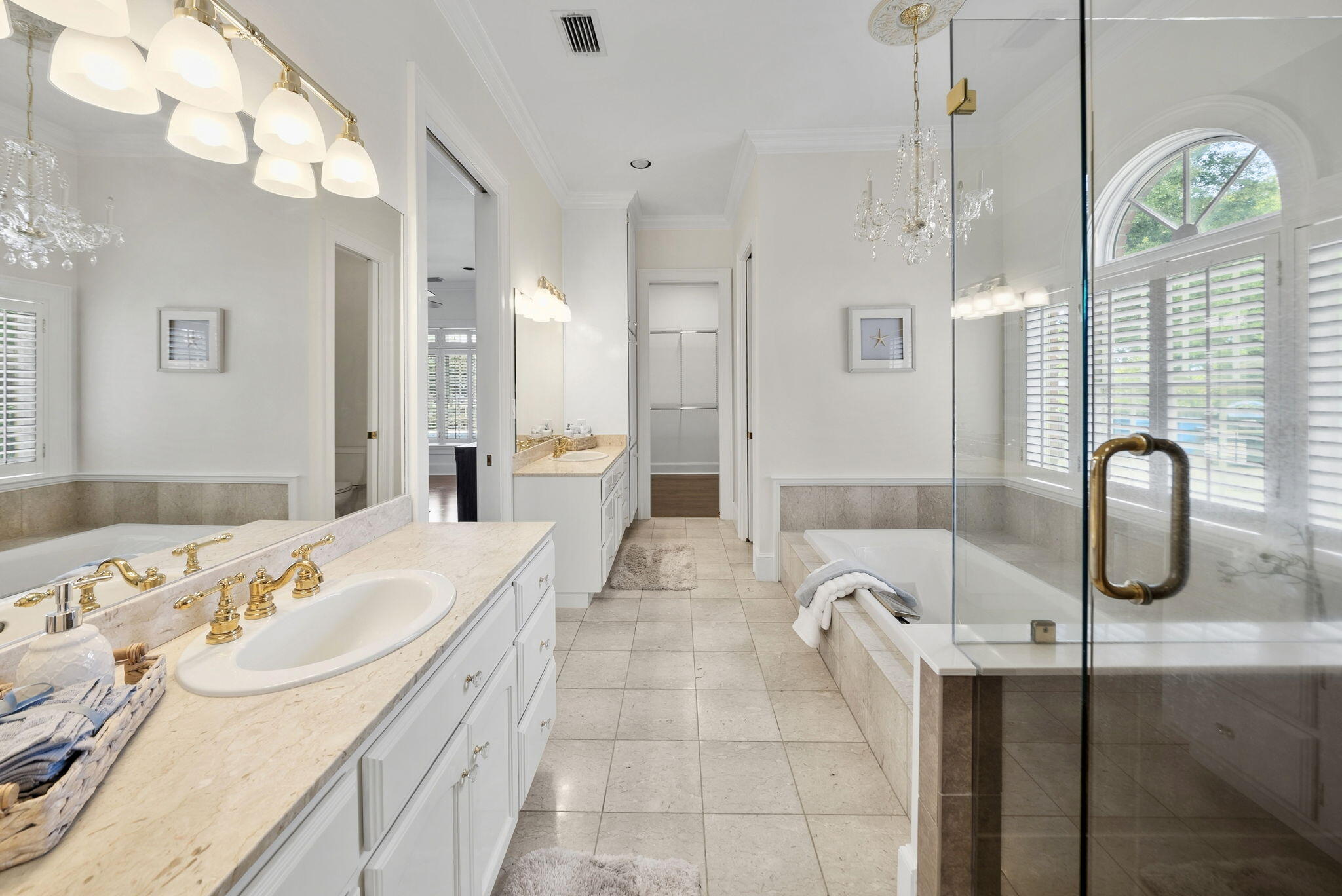 KINGS POINT - Residential