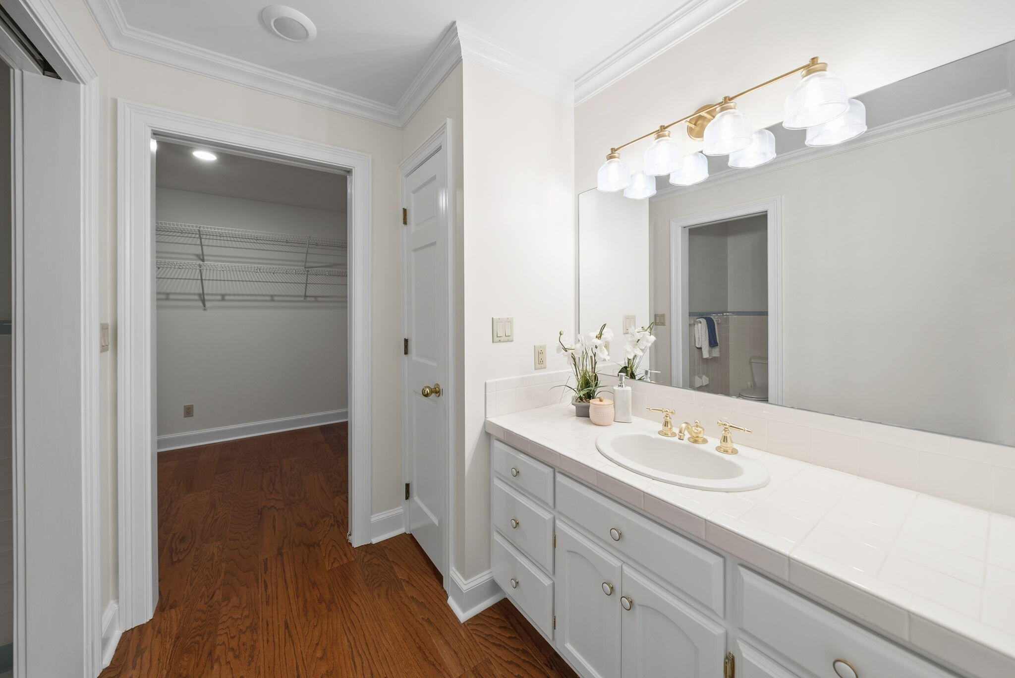 KINGS POINT - Residential