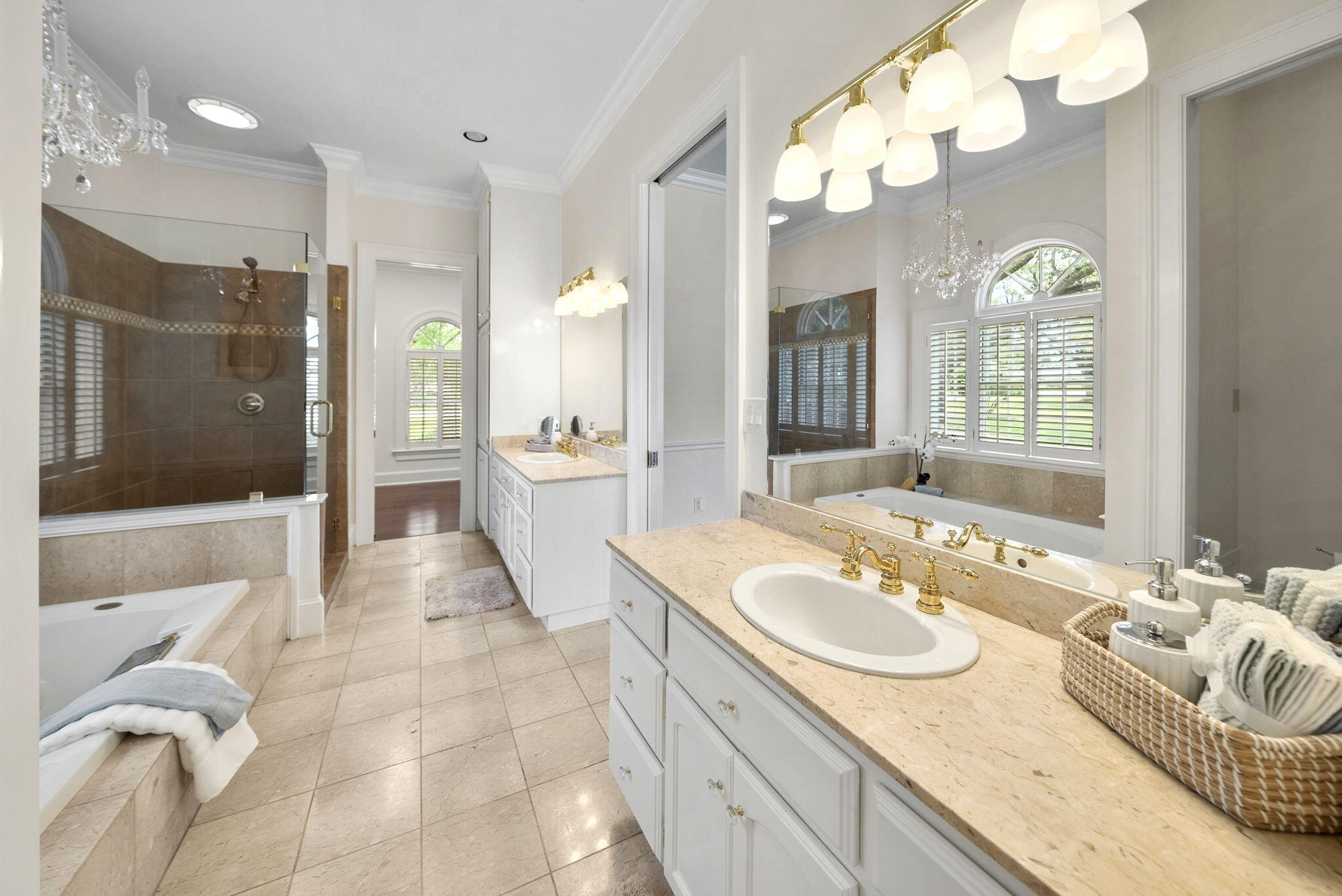 KINGS POINT - Residential