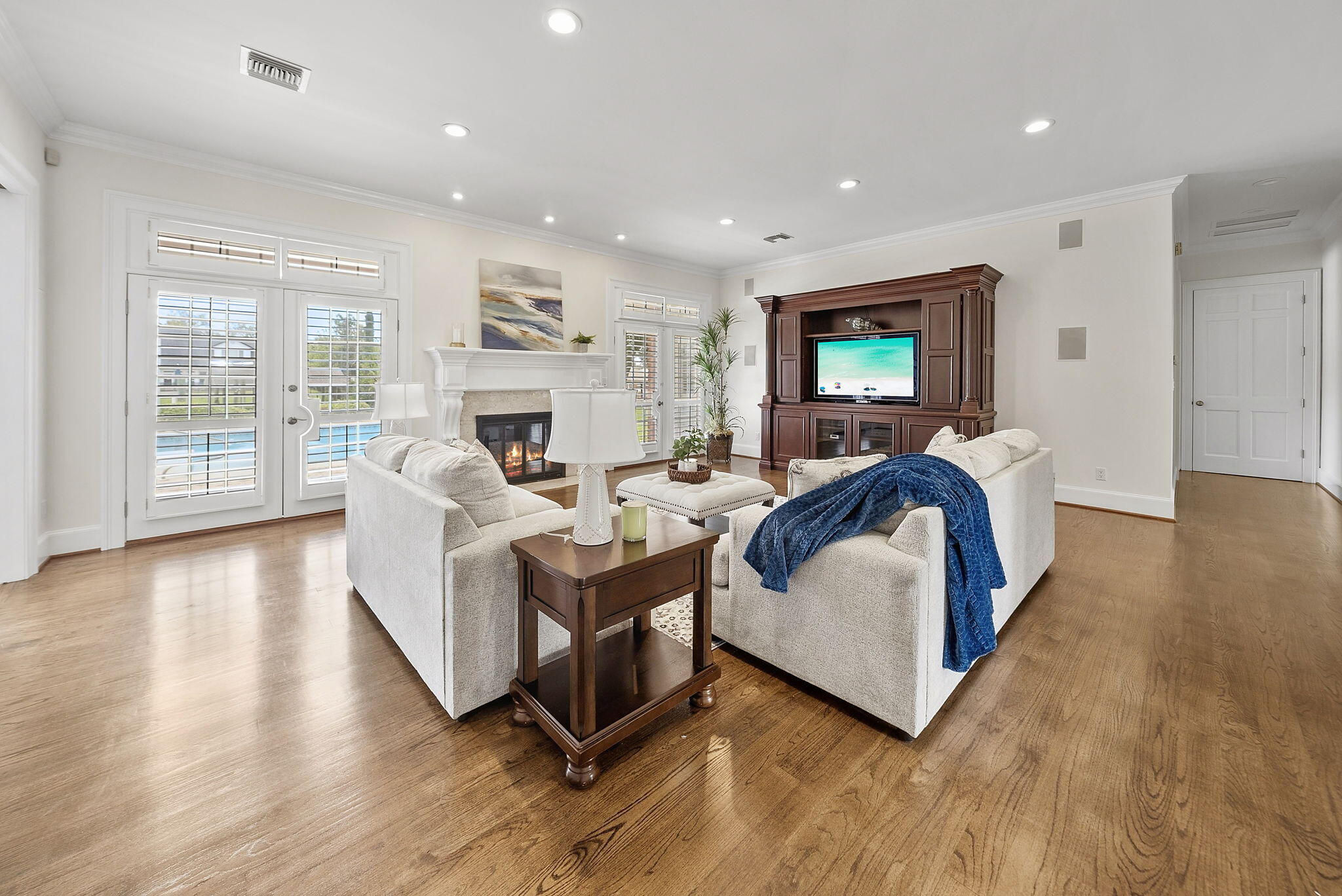 KINGS POINT - Residential