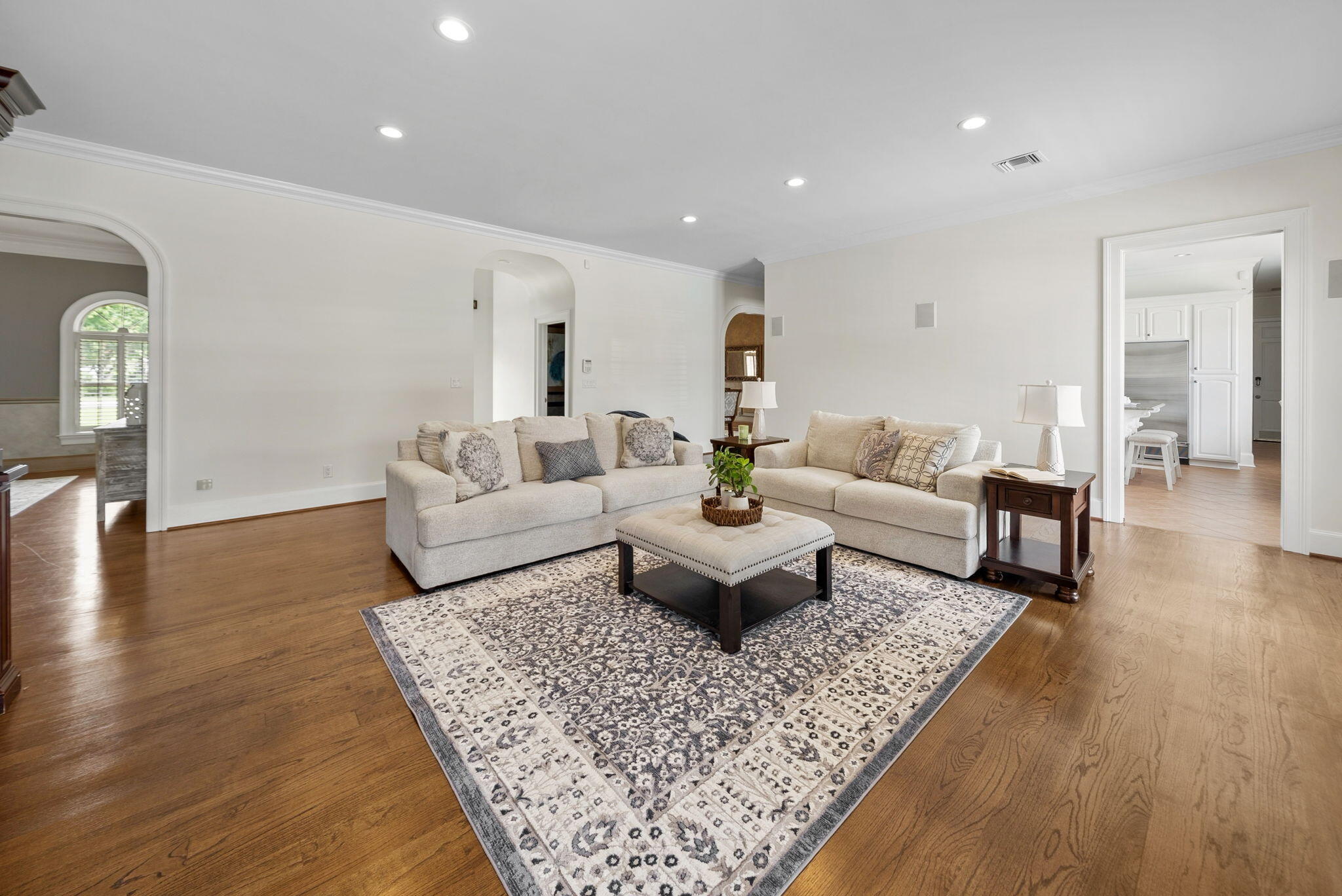 KINGS POINT - Residential