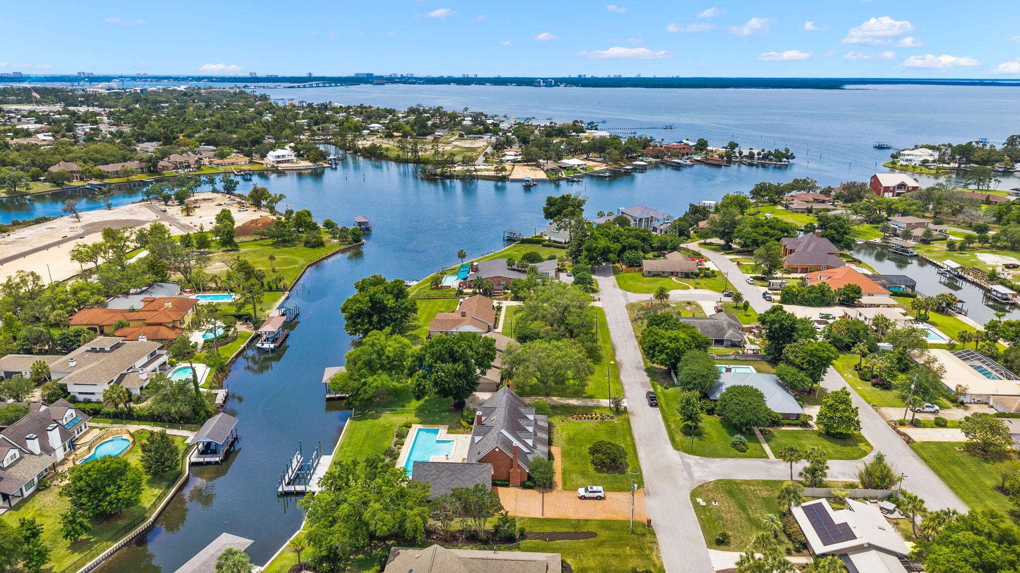 KINGS POINT - Residential