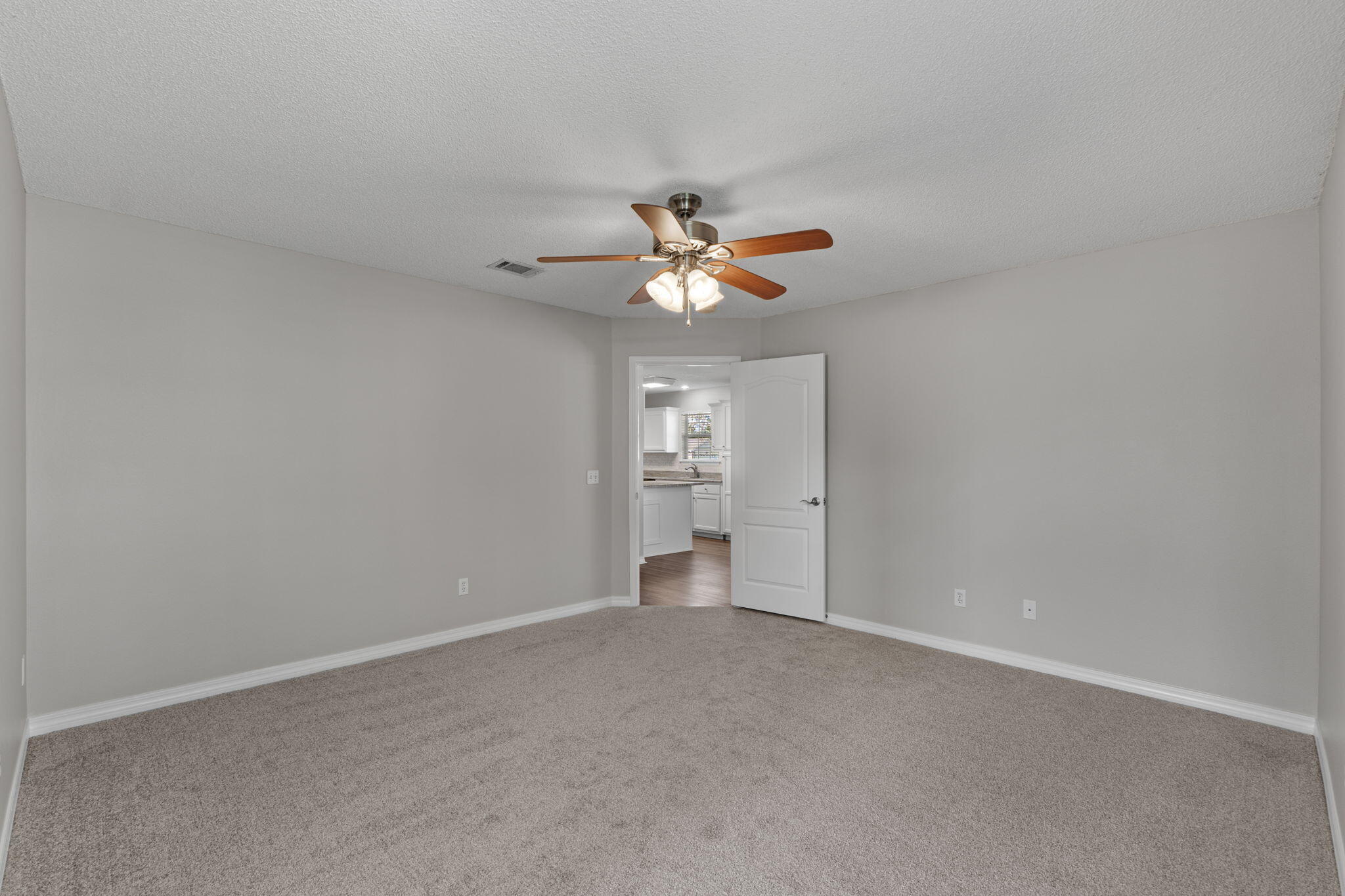 NAVARRE S/D 2ND ADDN - Residential