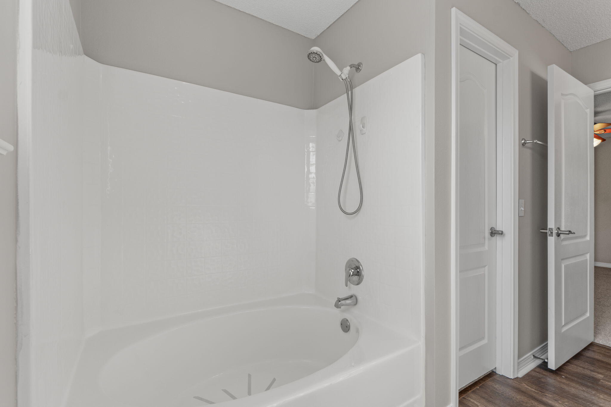 NAVARRE S/D 2ND ADDN - Residential