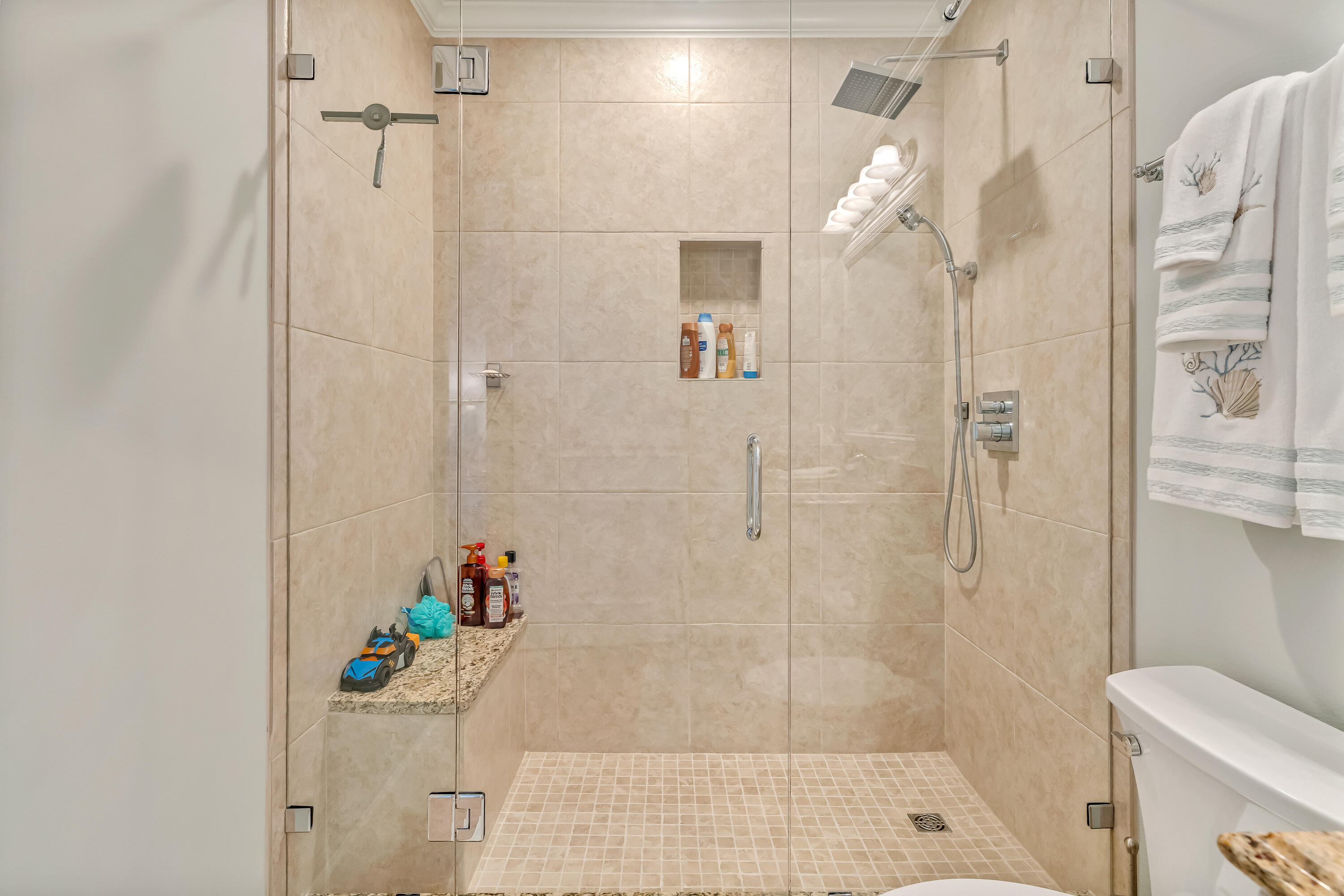 HARBOR LANDING - Residential