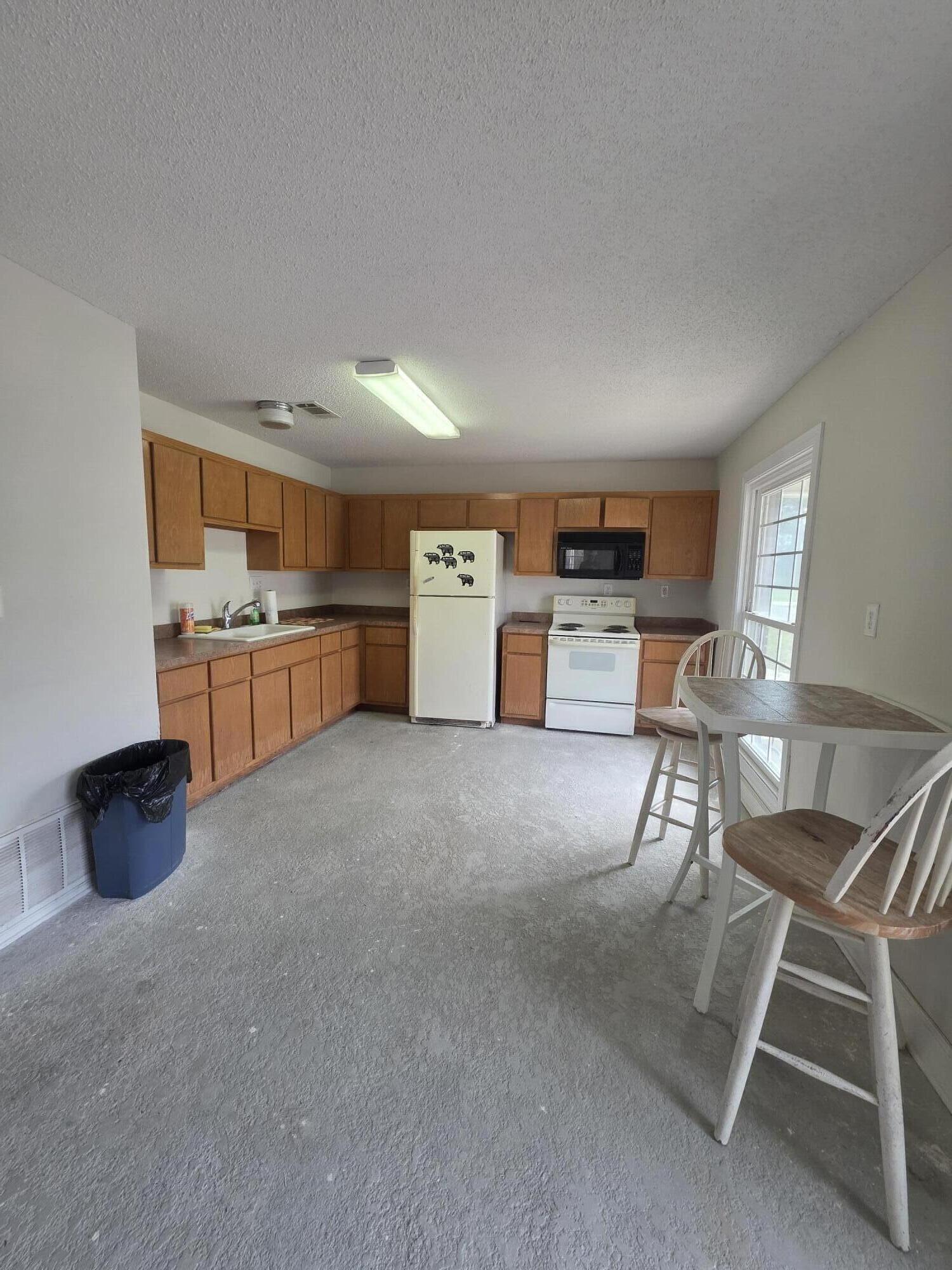 BAY POINT - Residential