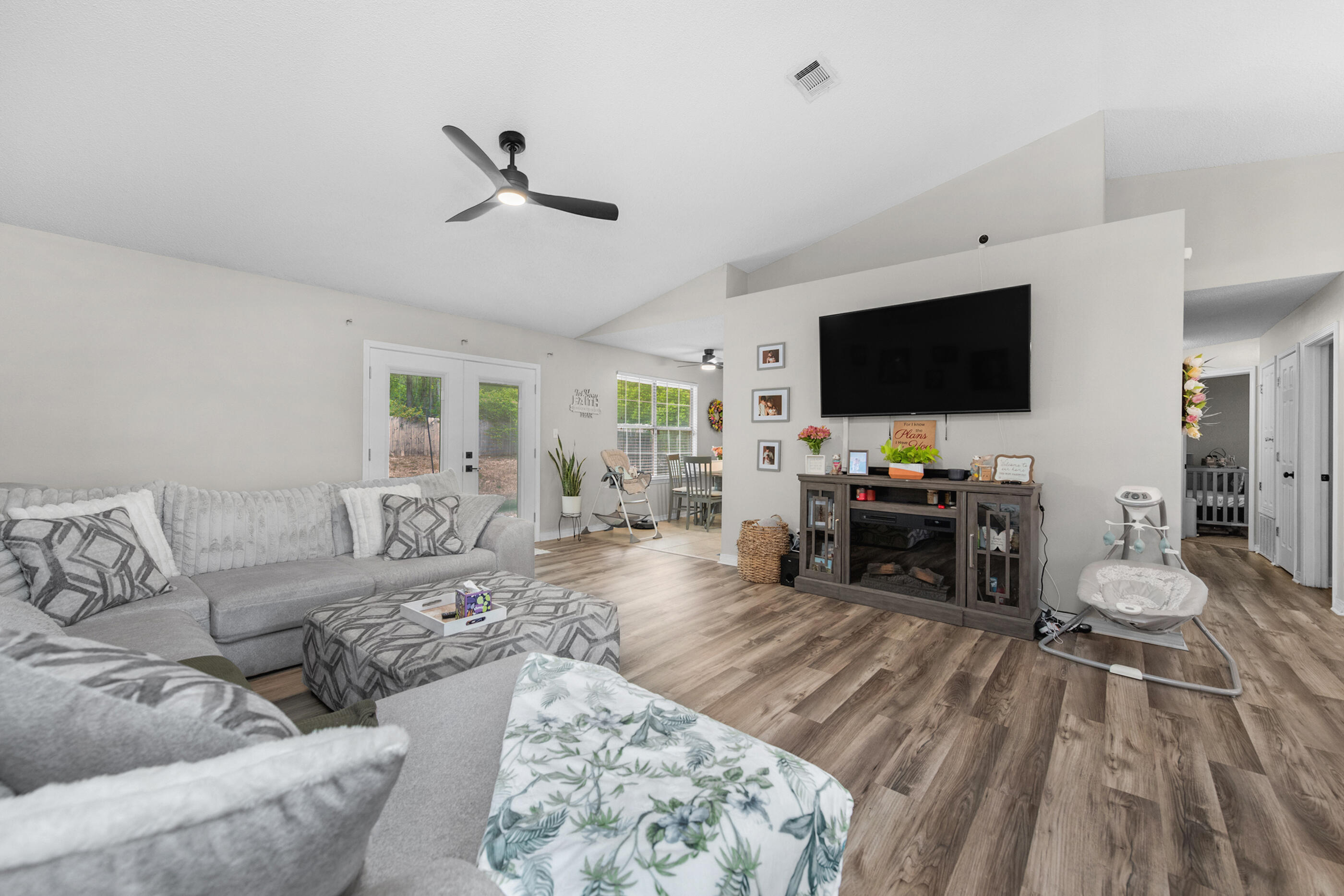 COUNTRYVIEW ESTATES 4TH ADDN - Residential