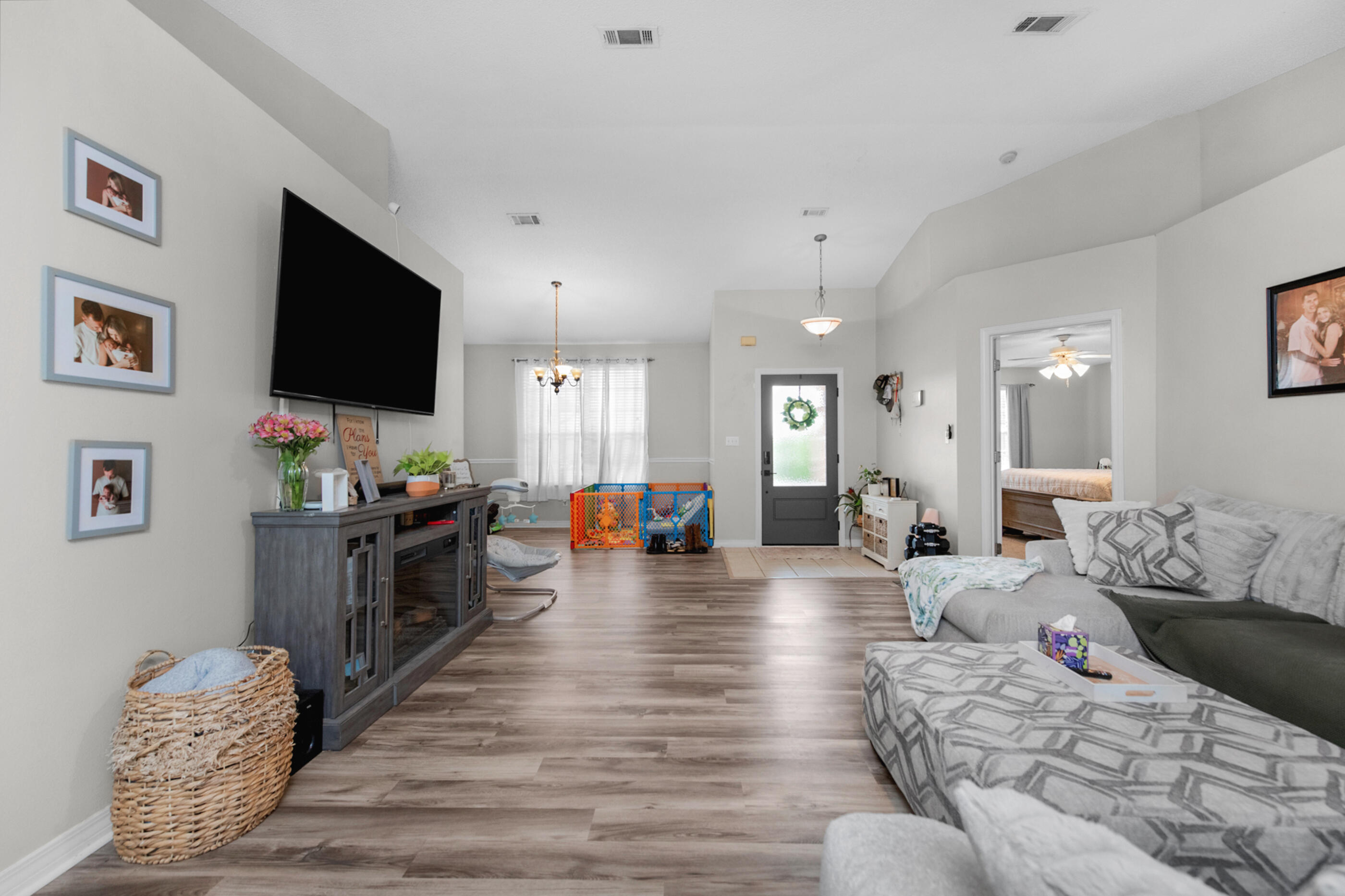 COUNTRYVIEW ESTATES 4TH ADDN - Residential