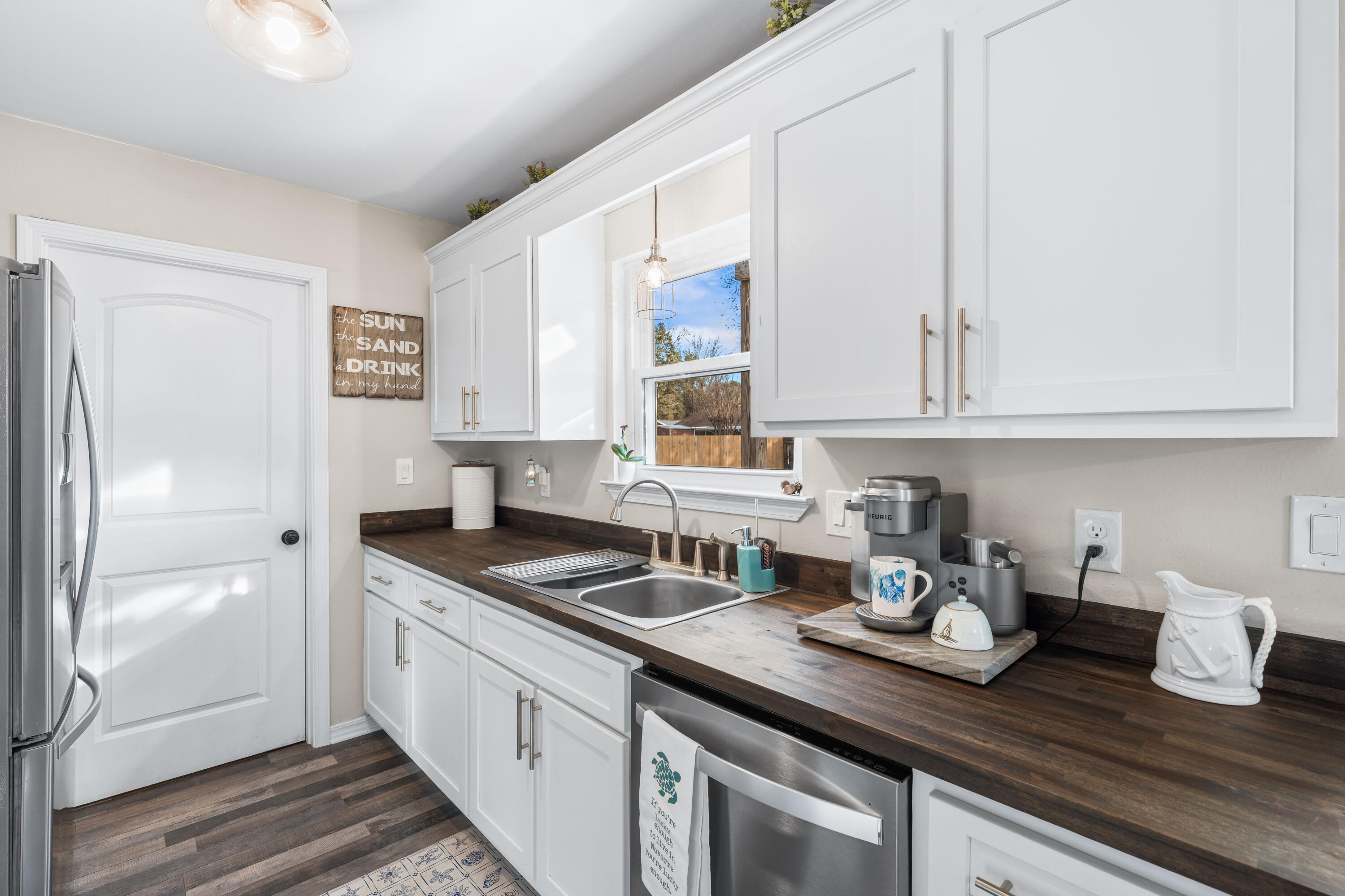 COUNTRY BREEZE ESTATES - Residential